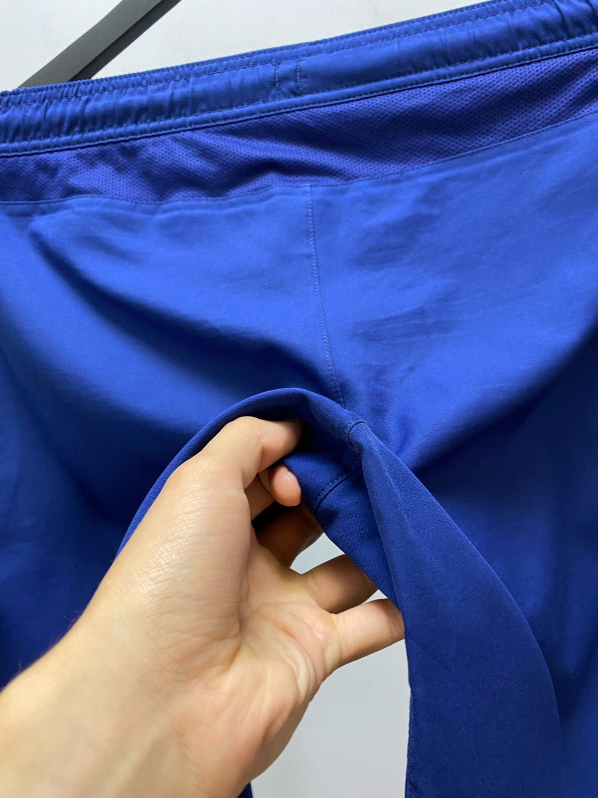 Nike 10# Messi Barcelona Nike Soccer Shorts Size US 34 / EU 50 - 18 Thumbnail