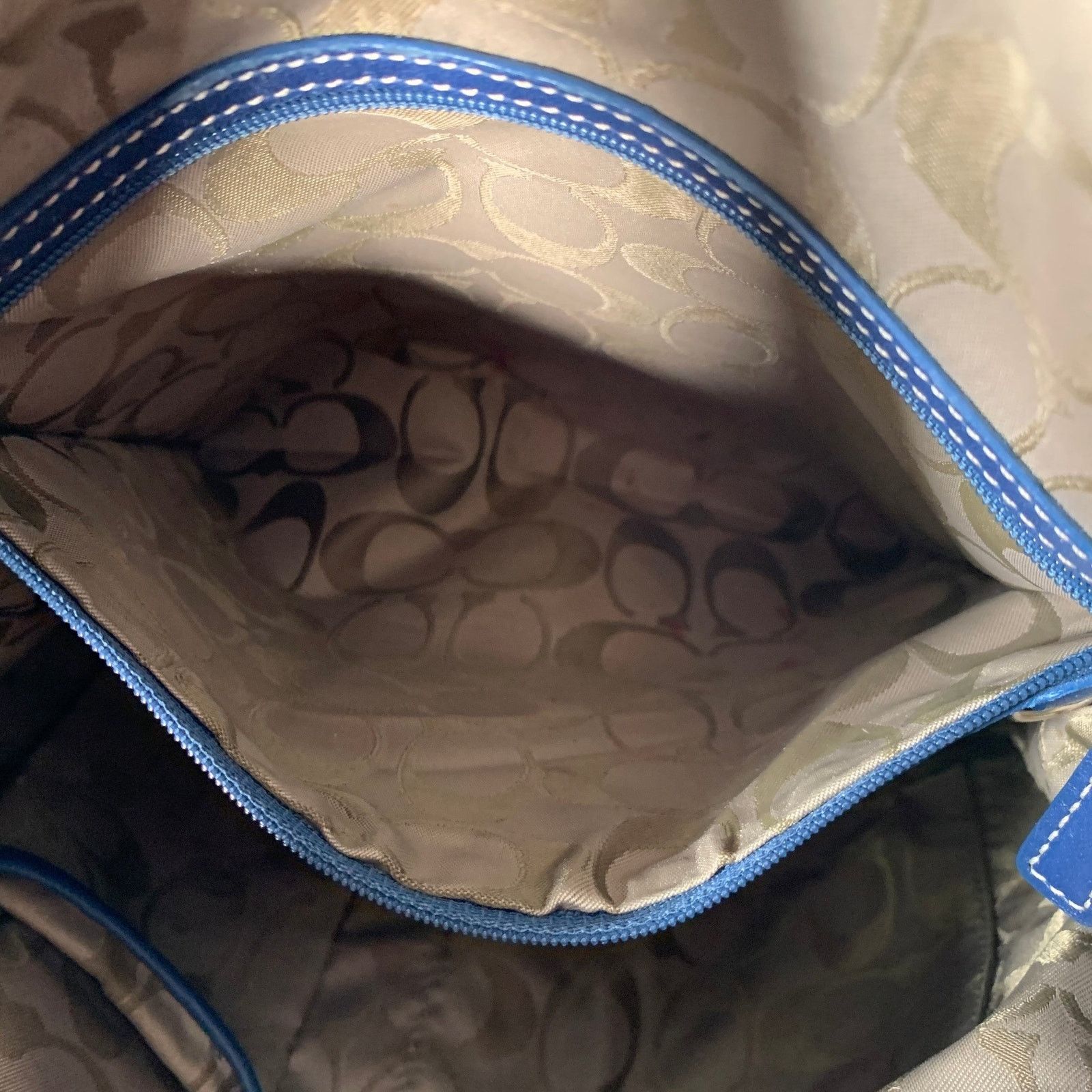 Coach COACH Vintage Blue Contrast Stitch Leather Crossbody Handbag Size ONE SIZE - 9 Thumbnail
