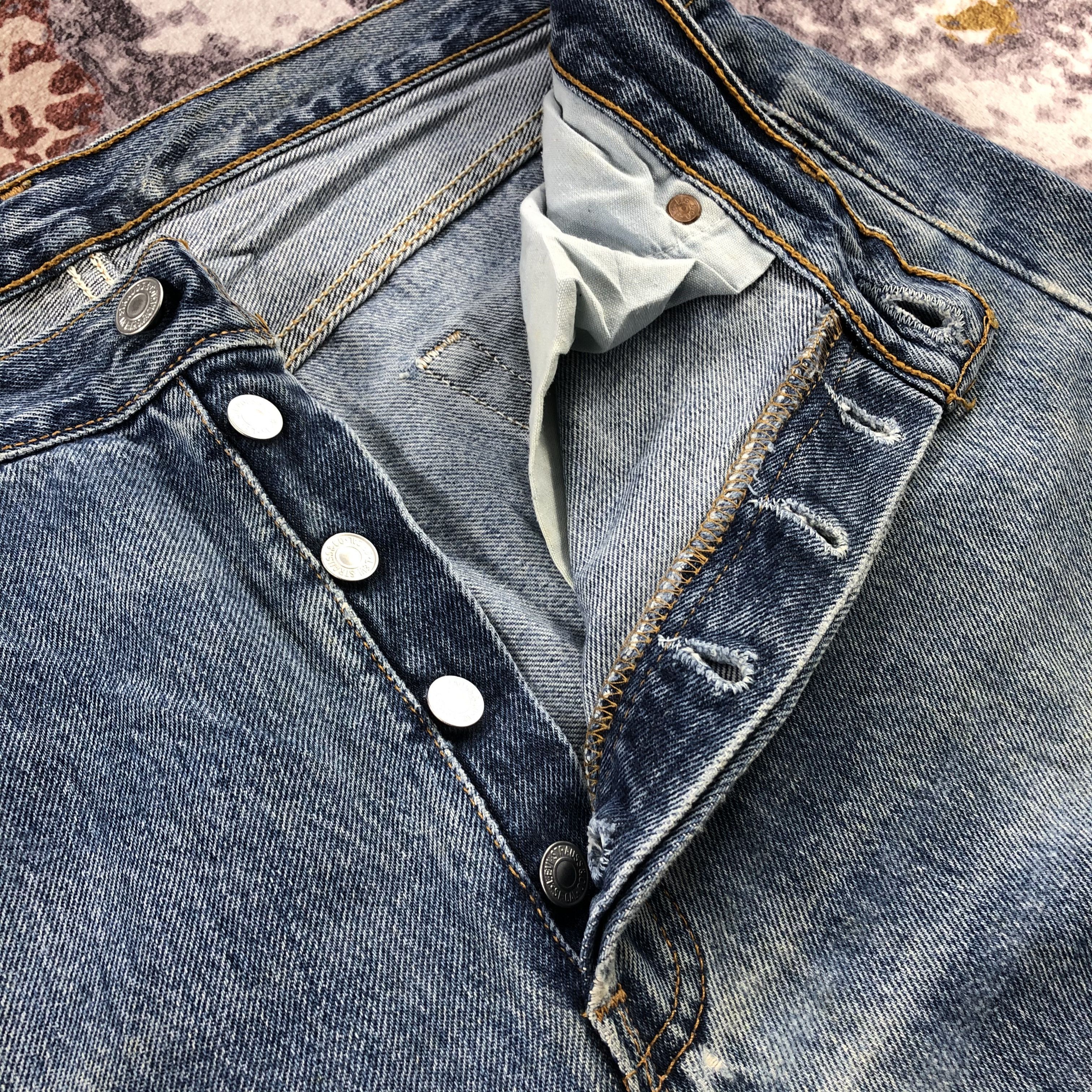 Levi's × Vintage Vintage 90s Blue Wash Levis 501 Jeans-JM2228 Size US 35 - 12 Thumbnail