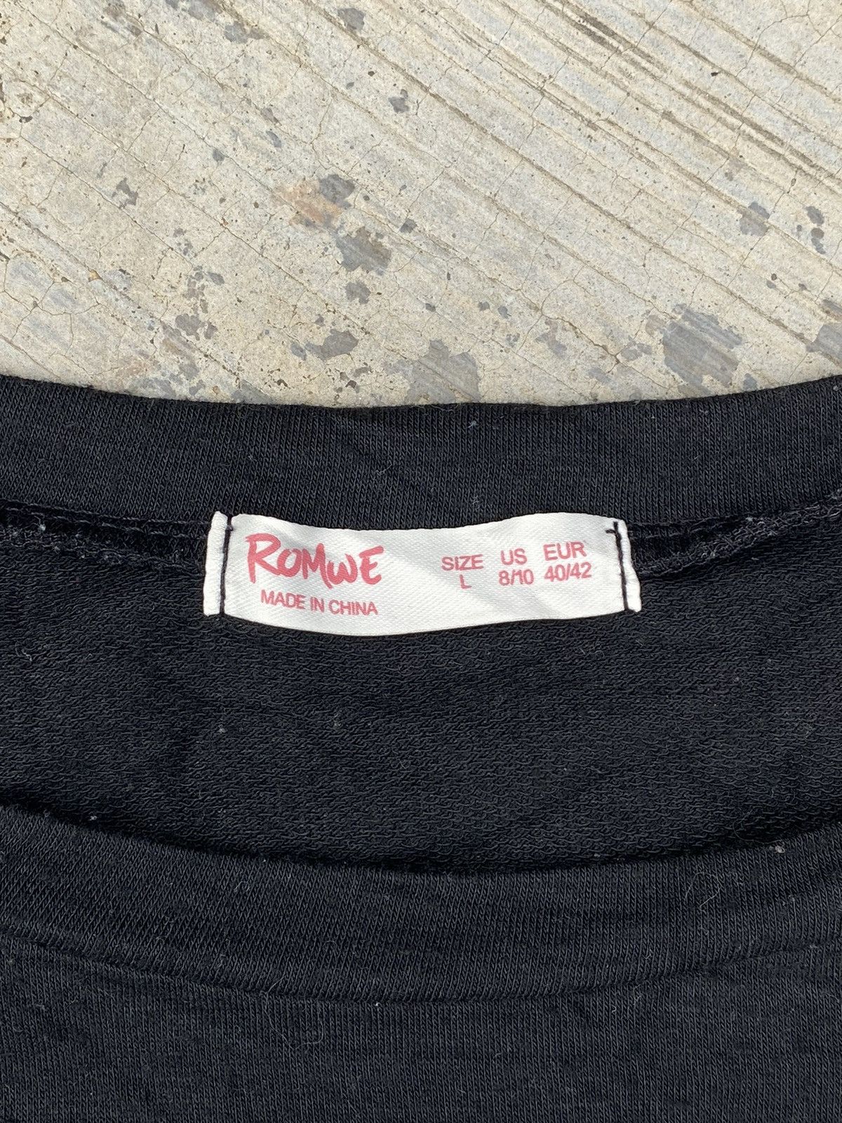 Japanese Brand Romwe dream time spellout Size US L / EU 52-54 / 3 - 6 Thumbnail