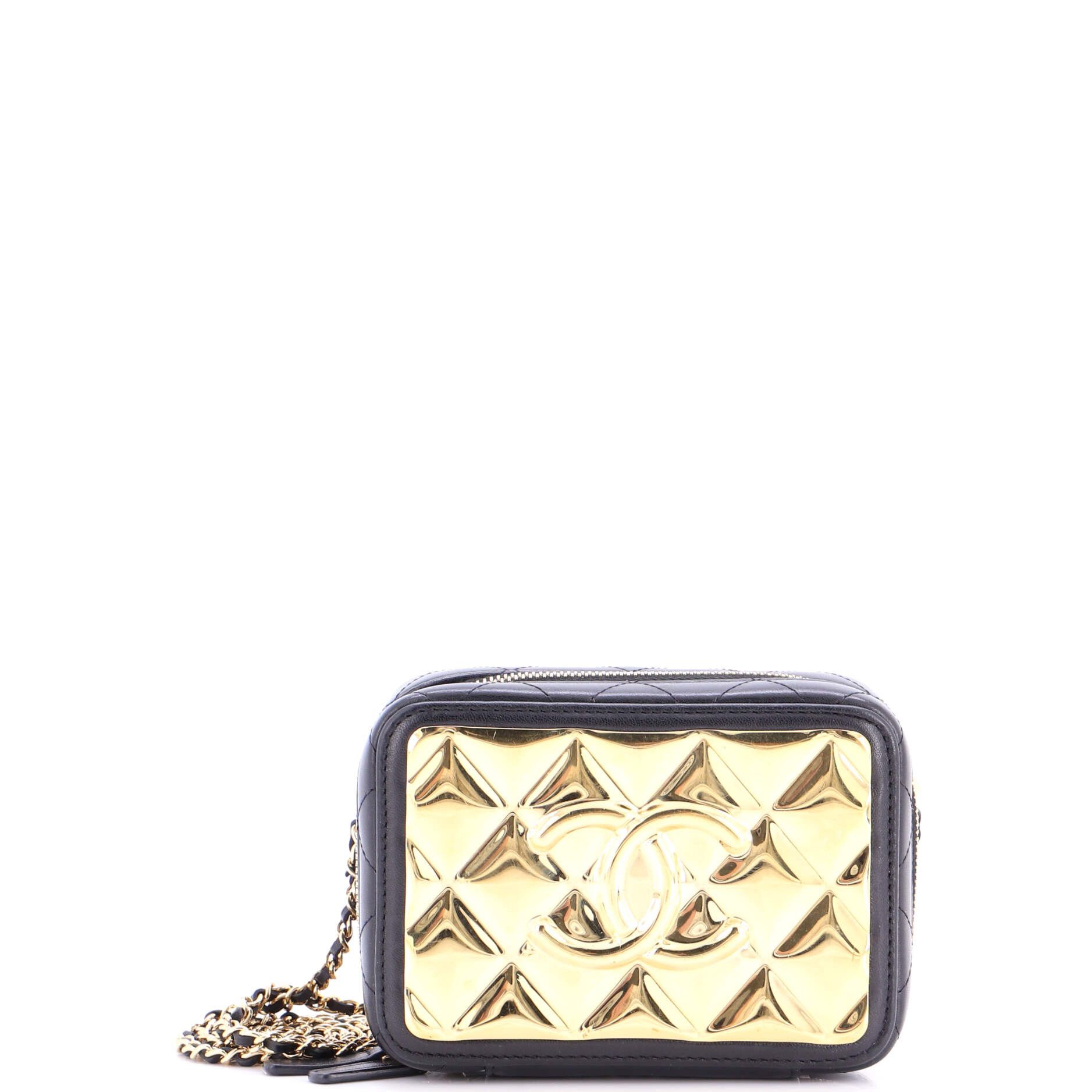 Chanel CC Zip Around Clutch with Chain Size ONE SIZE - 1 Thumbnail