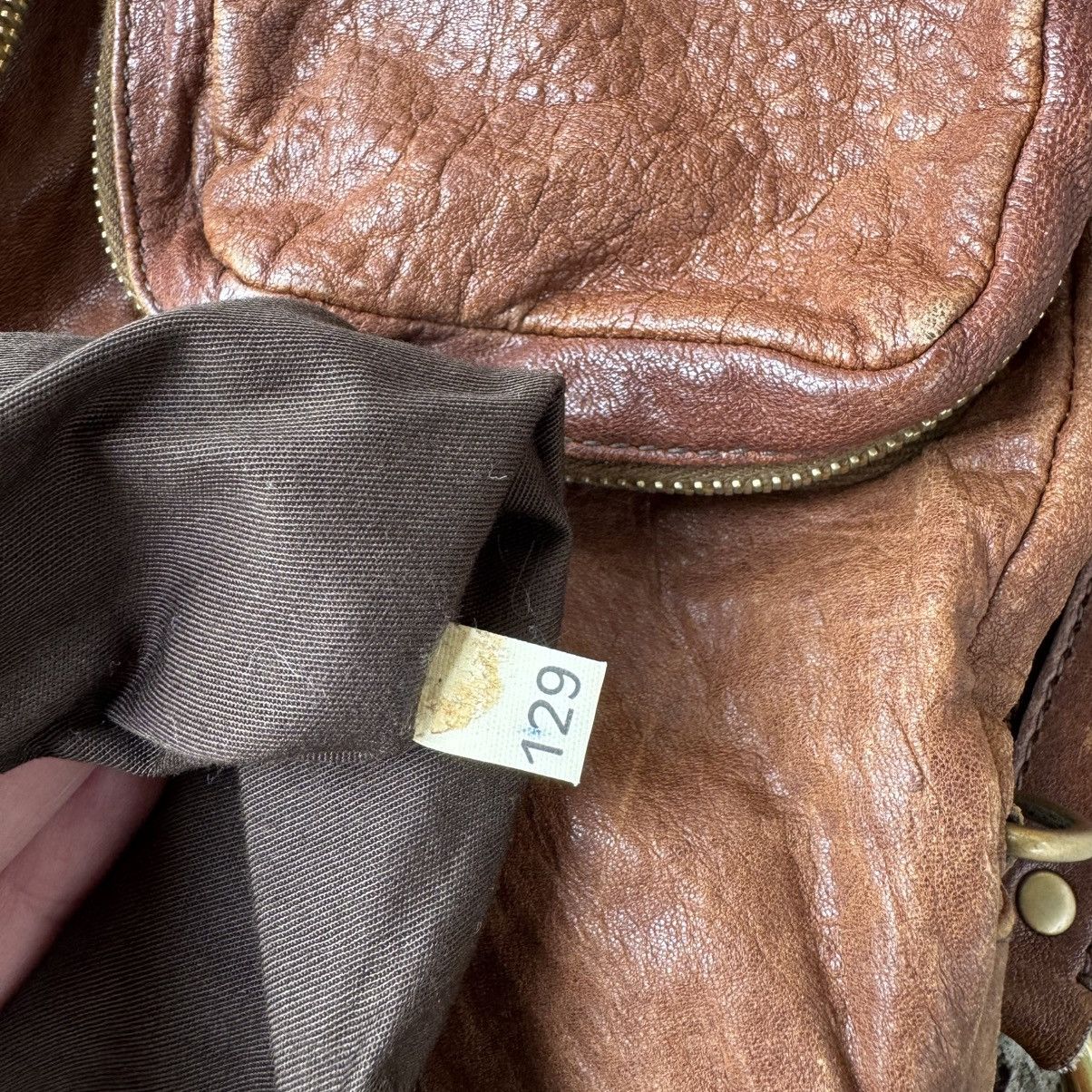 Miu Miu Miu Miu Distressed Leather Messenger/ Crossbody Shoulder Bag Size ONE SIZE - 10 Thumbnail