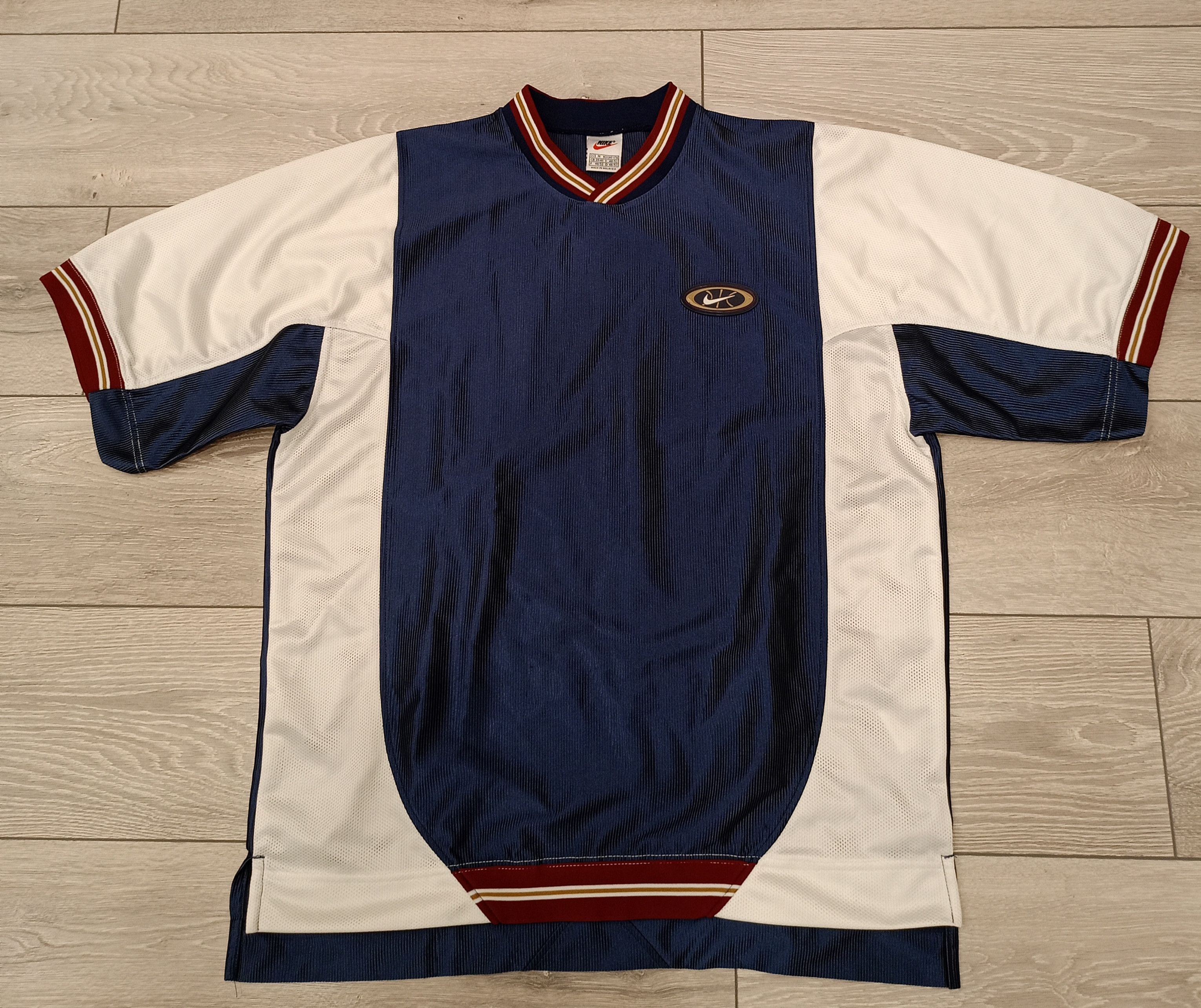 Nike Rare Nike V-Neck Jersey - 90s/Y2K Baggy Fit Streetwear Size US M / EU 48-50 / 2 - 1 Thumbnail