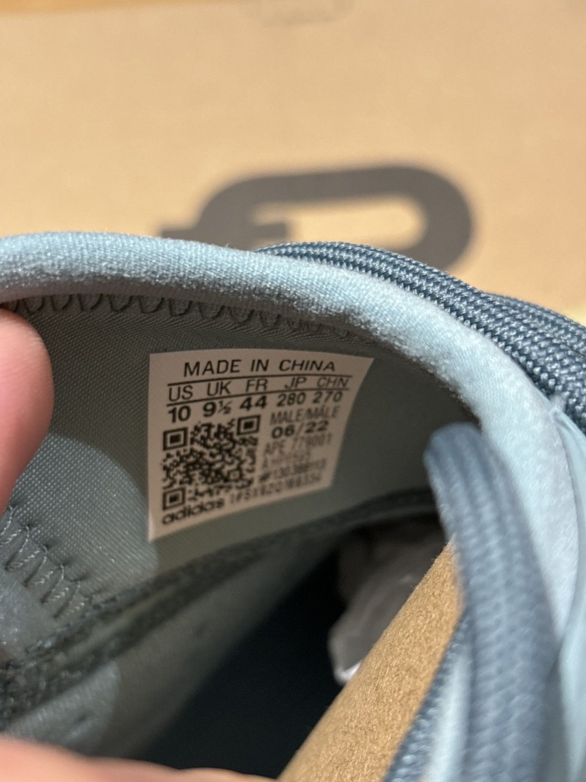 Adidas Adidas Yeezy Kanye west yzy qntm hi res coral size 10 Size US 10 / EU 43 - 7 Thumbnail