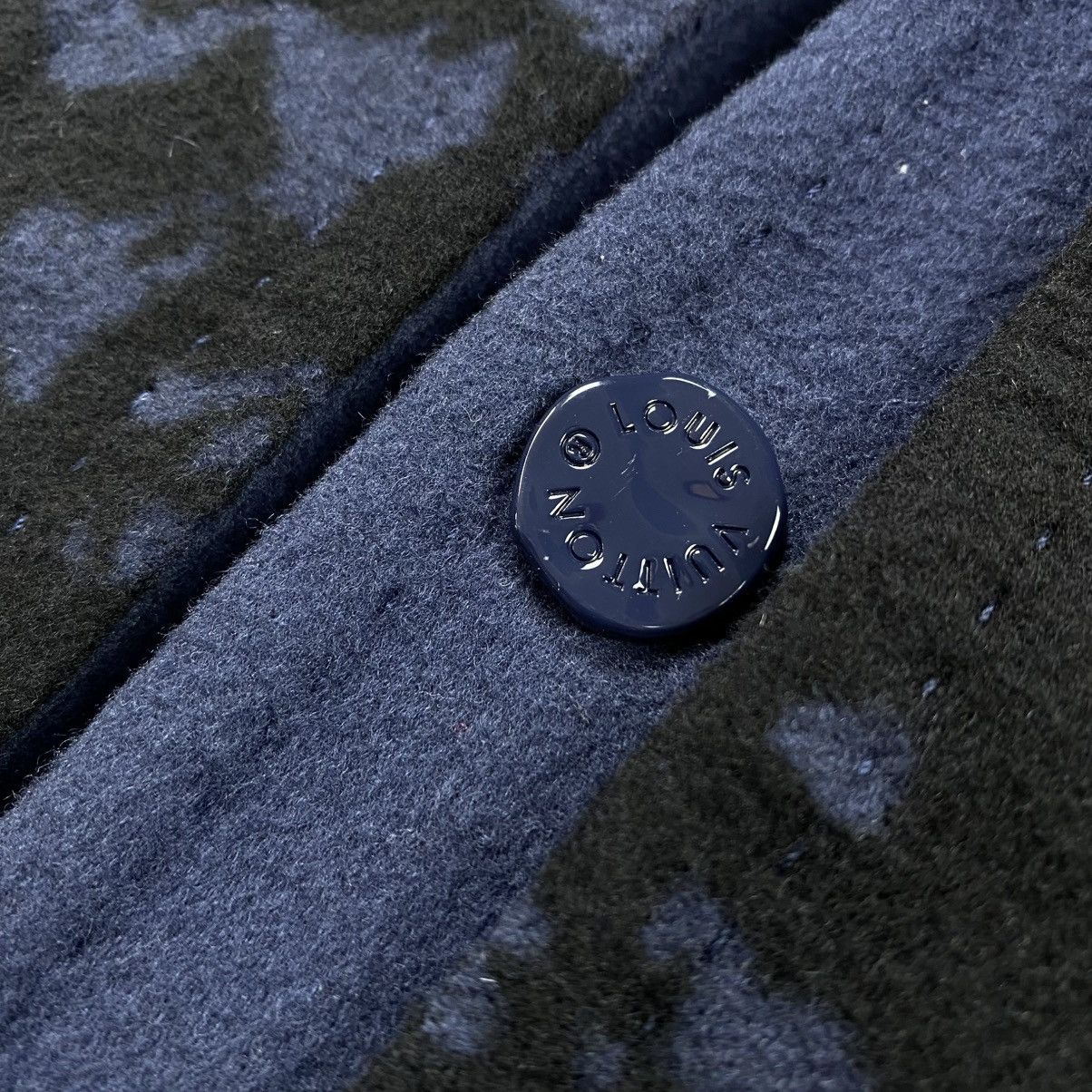 Louis Vuitton Louis Vuitton Reversible Wool Coat Mens Luxury Size 44 Italy Size US S / EU 44-46 / 1 - 10 Thumbnail