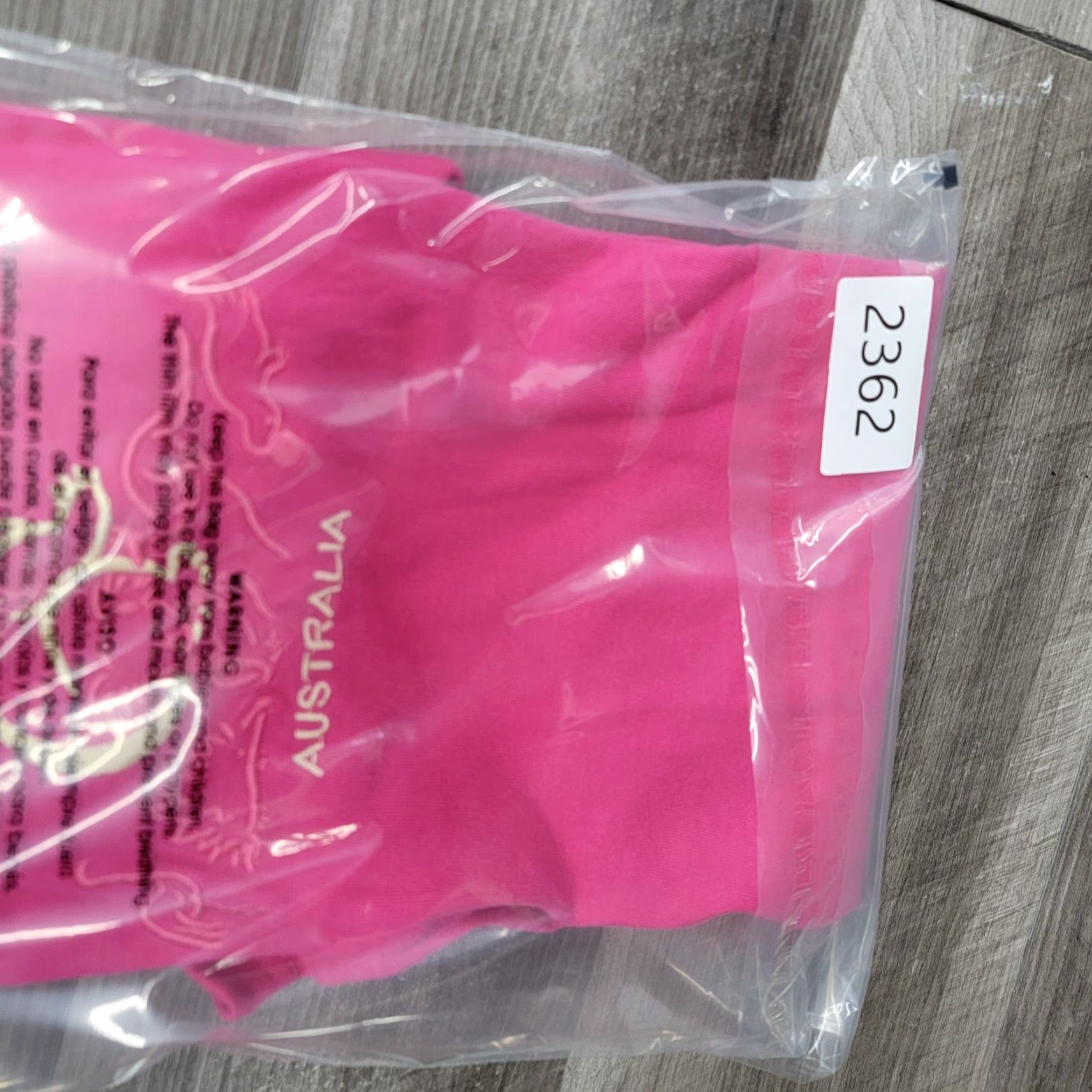 Pinko Sydnee Australia shirt Koala Australia Pink Size XL Unisex Adults T-Shirt Graphic Print 100% Cotton Regular Size US XL / EU 56 / 4 - 7 Thumbnail