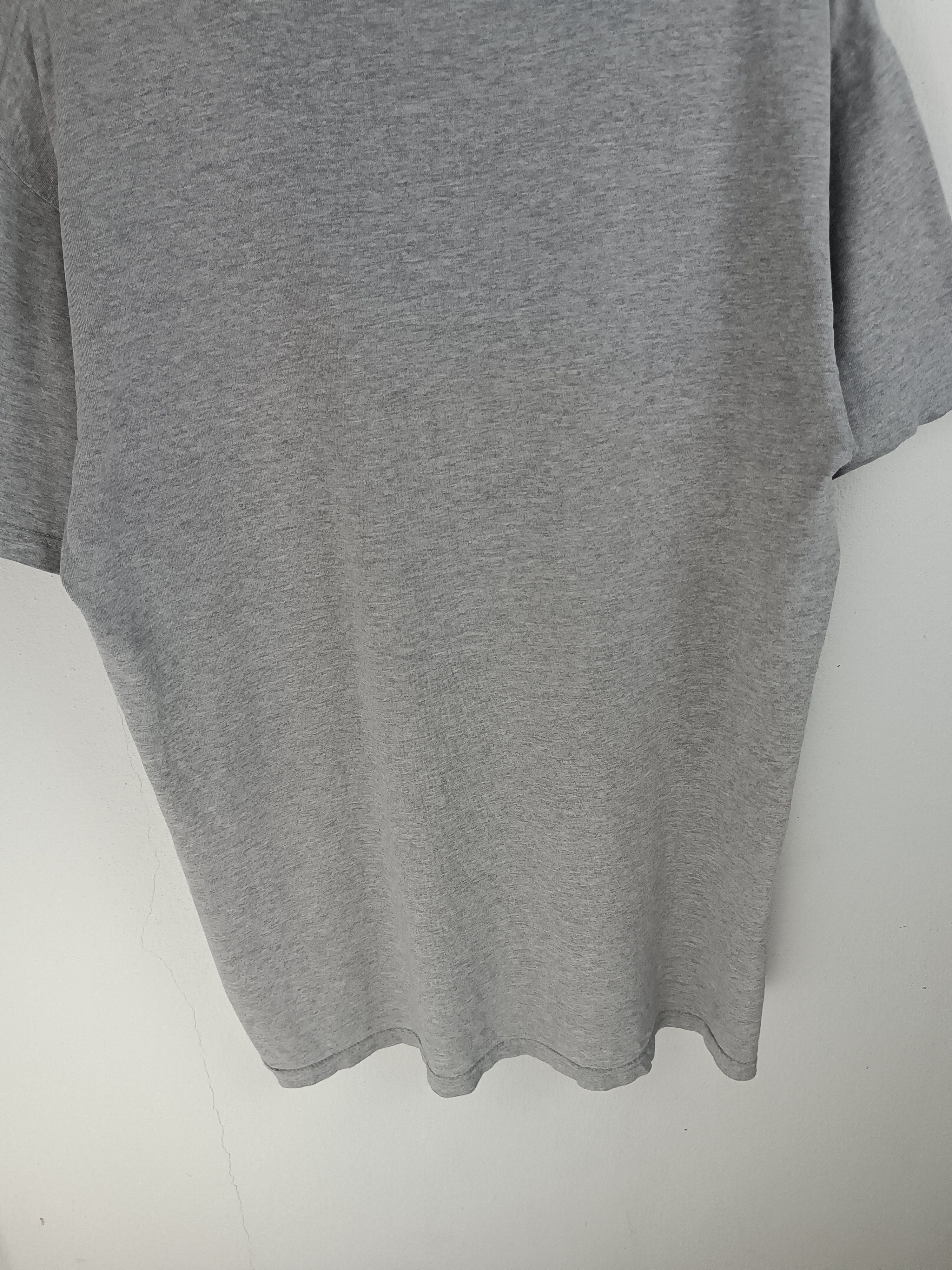 Nike VINTAGE 90'S NIKE MINI SWOSH DISTRESSED TEE VERY RARE Size US L / EU 52-54 / 3 - 15 Thumbnail