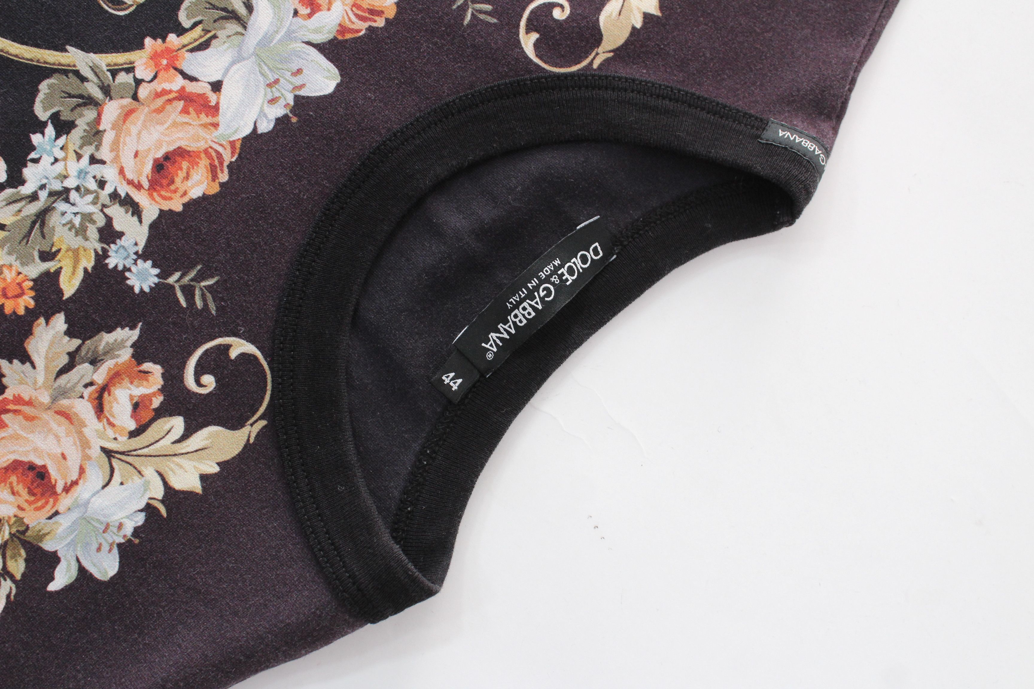 Dolce & Gabbana Dolce & Gabbana Baroque Floral Crown Logo Tee Black Size 44 Size US S / EU 44-46 / 1 - 9 Thumbnail