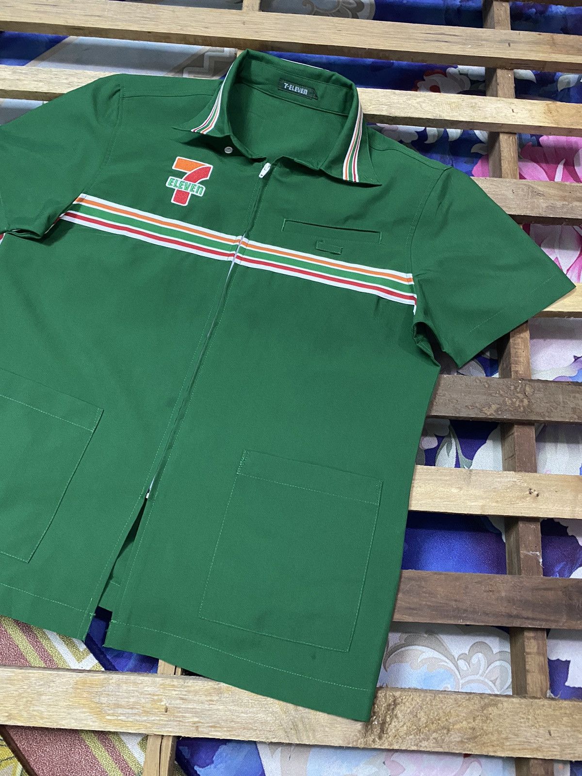 Seven 7 × Vintage 🔥 Offer Your Best Price 🔥 Vintage 7 Eleven Short Sleeve Size US S / EU 44-46 / 1 - 2 Thumbnail