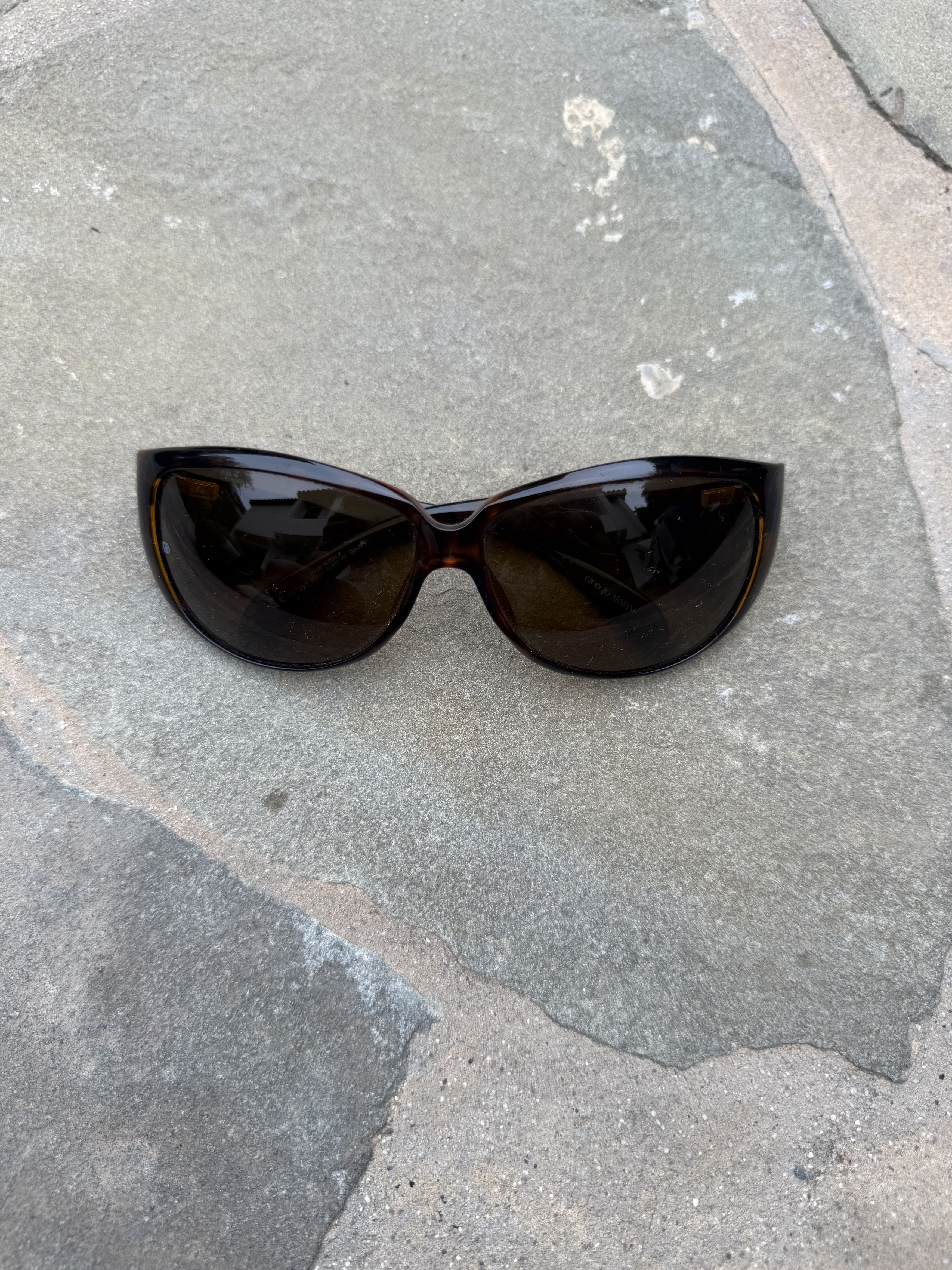 Giorgio Armani Vintage Giorgio Armani Sunglasses Size ONE SIZE - 1 Thumbnail