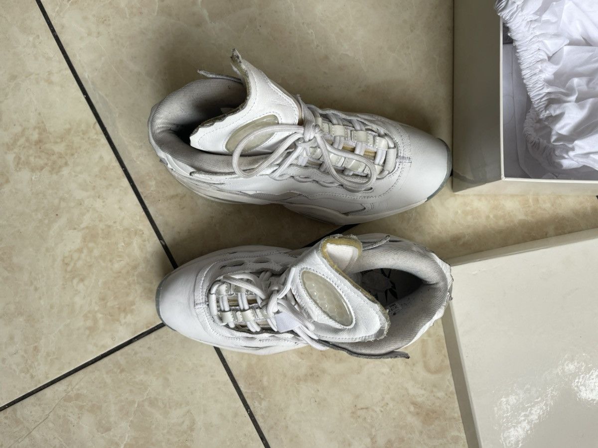 Maison Margiela × Reebok Margiela reebok sneakers Size US 9 / EU 42 - 2 Thumbnail