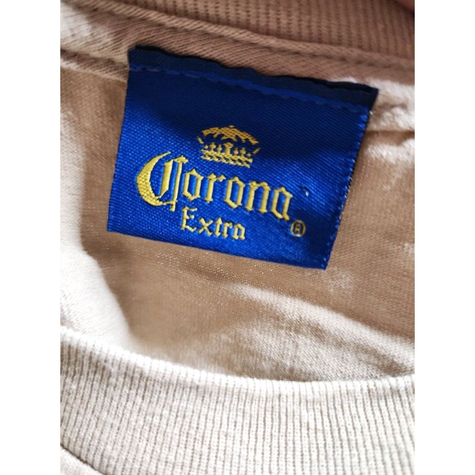 Vintage VINTAGE Corona Extra T-Shirt Beer Label Beige Short Sleeve Mens M Crew Neck 90s Theme Graphics Shirt Size US M / EU 48-50 / 2 - 4 Thumbnail