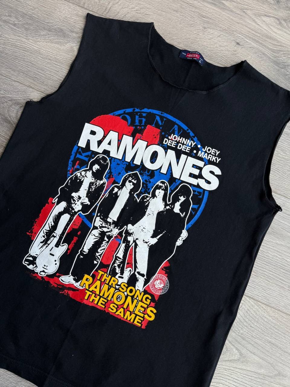 Band Tees Ramones vintage tank top t shirt Size US L / EU 52-54 / 3 - 2 Thumbnail