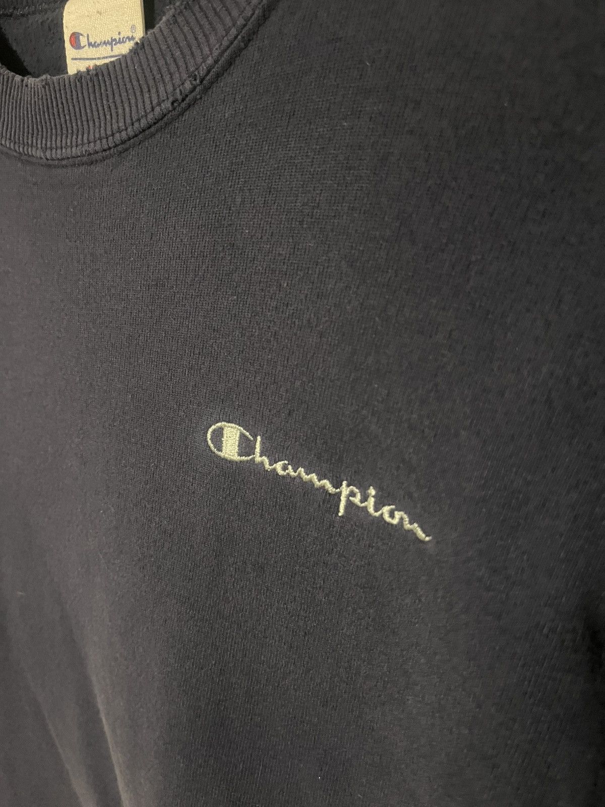 Champion Vintage Y2K 2000’s faded Champion Embroidered Grunge sweater Size US M / EU 48-50 / 2 - 3 Thumbnail