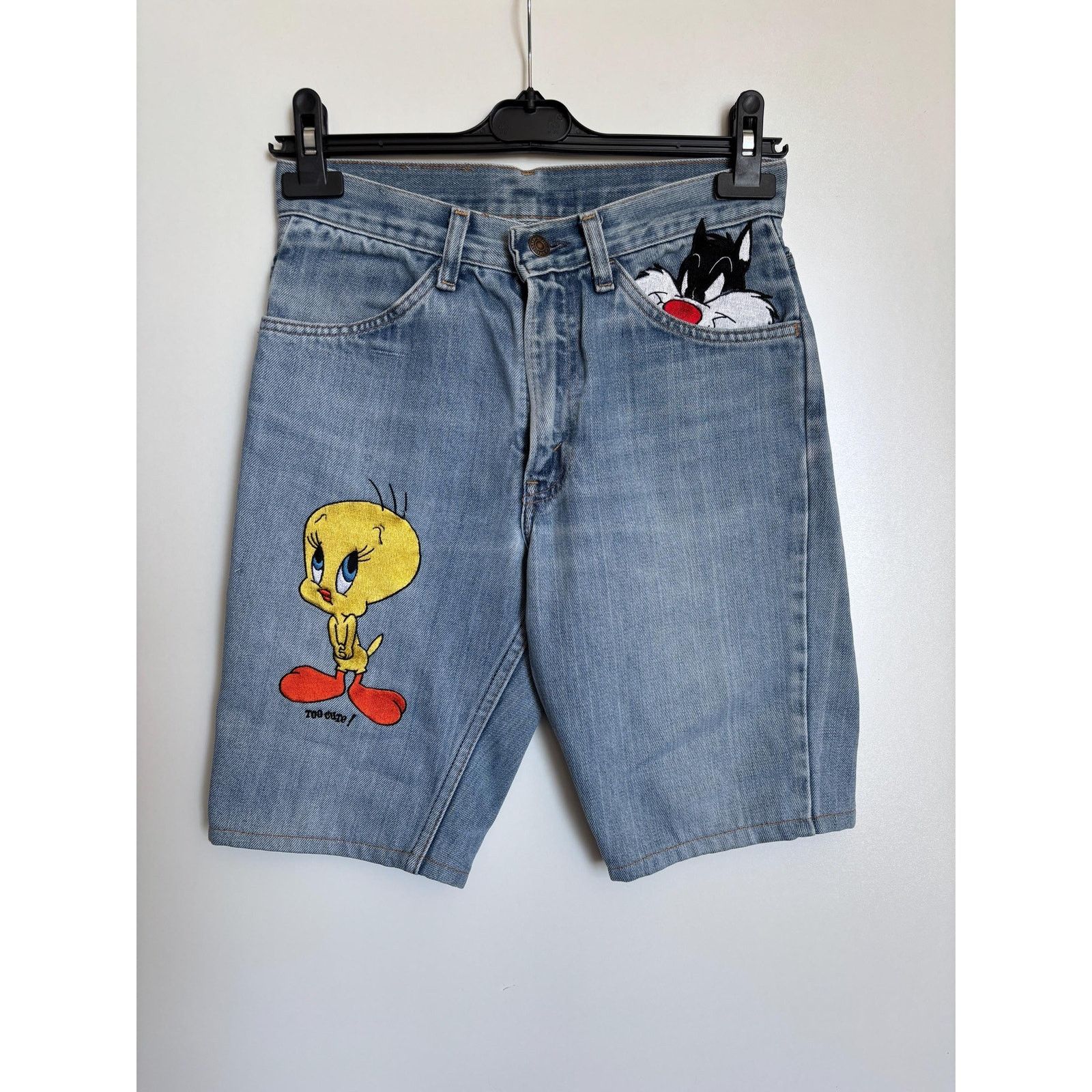 Levi's Levi’s 1996 Tweety Sylvester Looney Tunes Shorts W28 USAmade Size US 28 / EU 44 - 1 Thumbnail