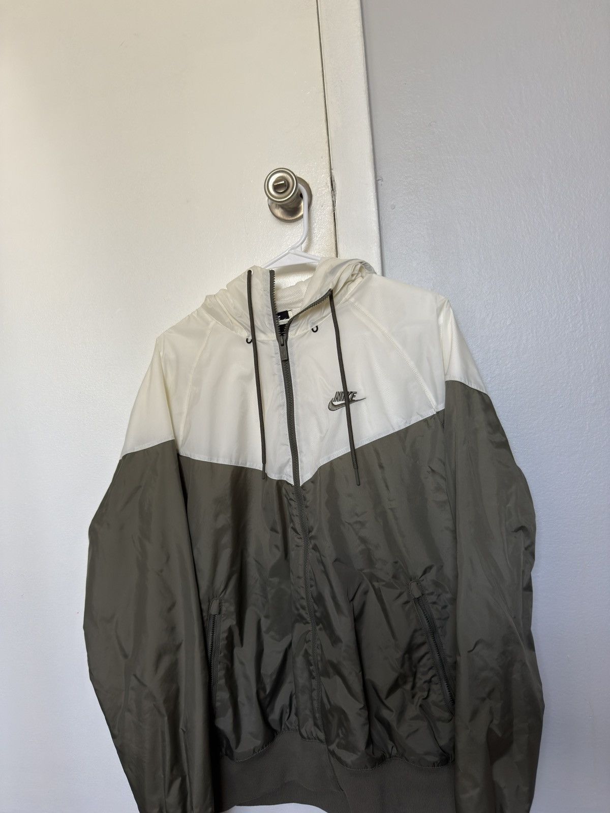 Nike Nike Windbreaker Size US S / EU 44-46 / 1 - 1 Thumbnail