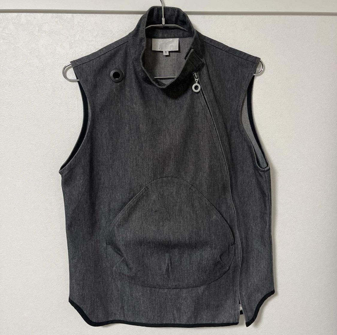 トップス 2000s RON ORB ASYMMETRIC VEST 2000s RON ORB ASYMMETRIC VEST
