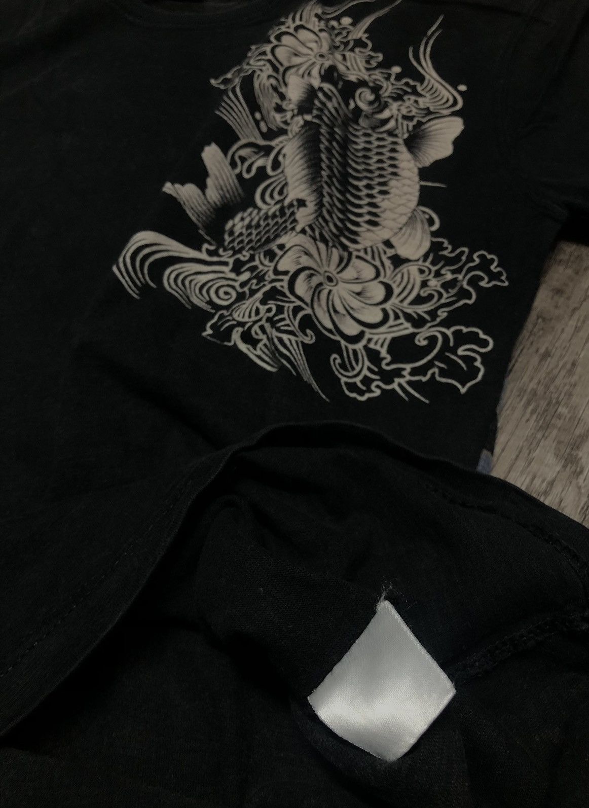 Japanese Brand Japanese Brand Fish Koi Big Logo Tee Over Print Size US L / EU 52-54 / 3 - 4 Thumbnail