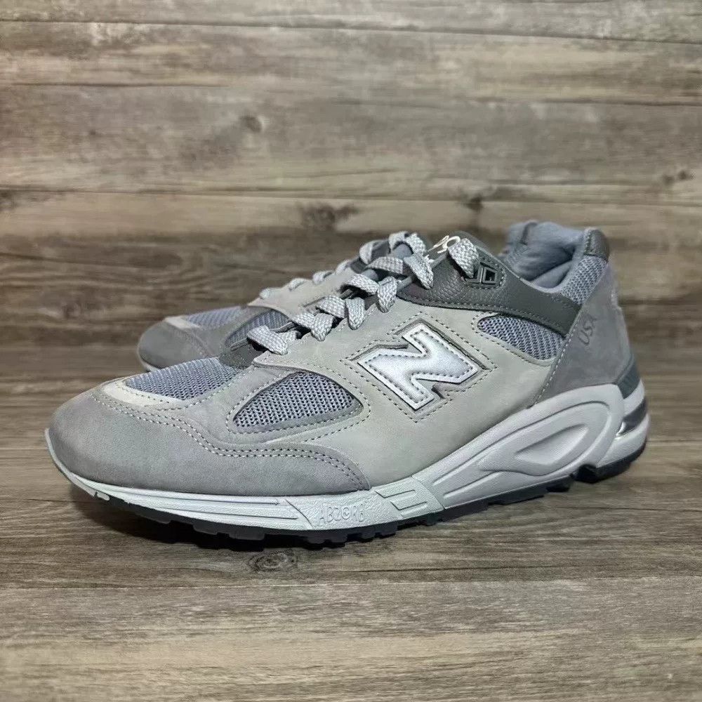 New Balance New Balance Gray Lowtop Sneakers M Men Size US 10 / EU 43 - 1 Thumbnail