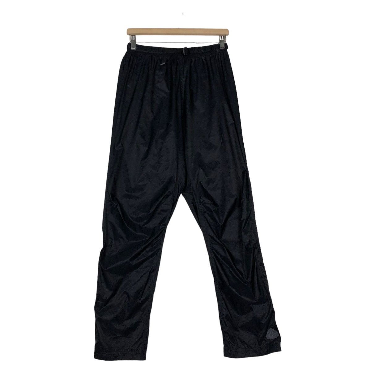 Nike ACG 🔥Vintage Nylon Cargo Trousers Nike ACG Rich Black Size US 30 / EU 46 - 1 Thumbnail