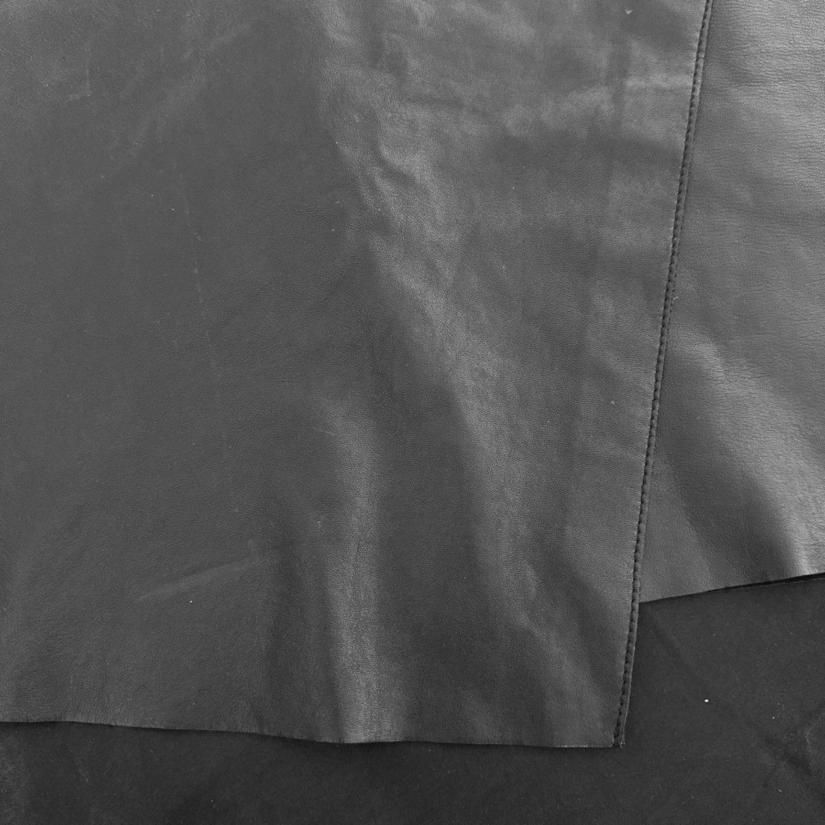 Helmut Lang Archive Helmut Lang Leather Skirt Size 28" / US 6 / IT 42 - 7 Thumbnail