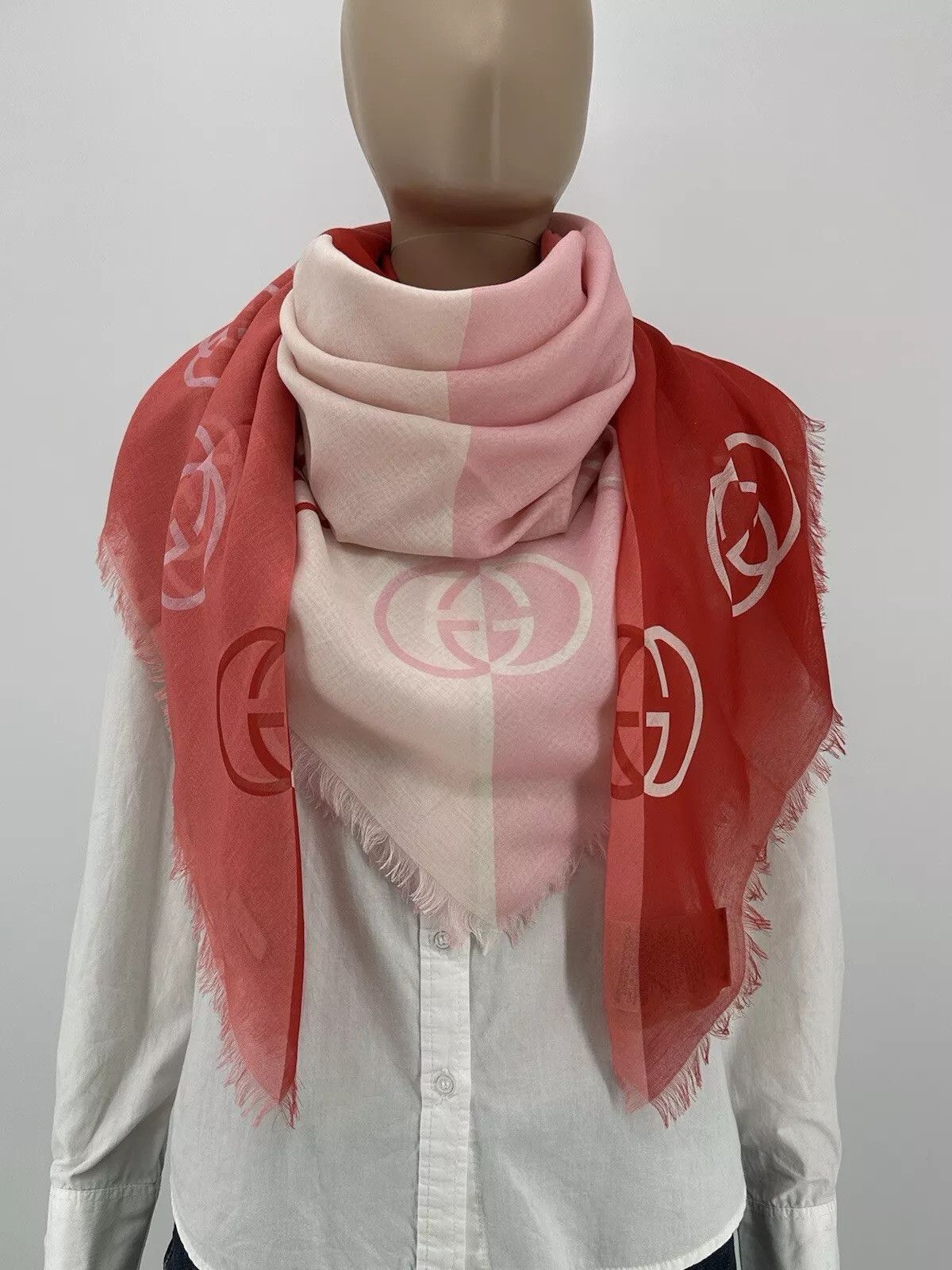 Gucci New Gucci Scarves 130x130cm Size ONE SIZE - 1 Thumbnail