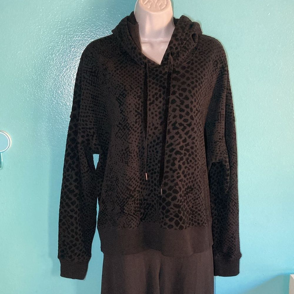 Rails Rails Nico Black Flocked Cobra Hoodie Womens Size L Pullover Size L / US 10 / IT 46 - 8 Thumbnail