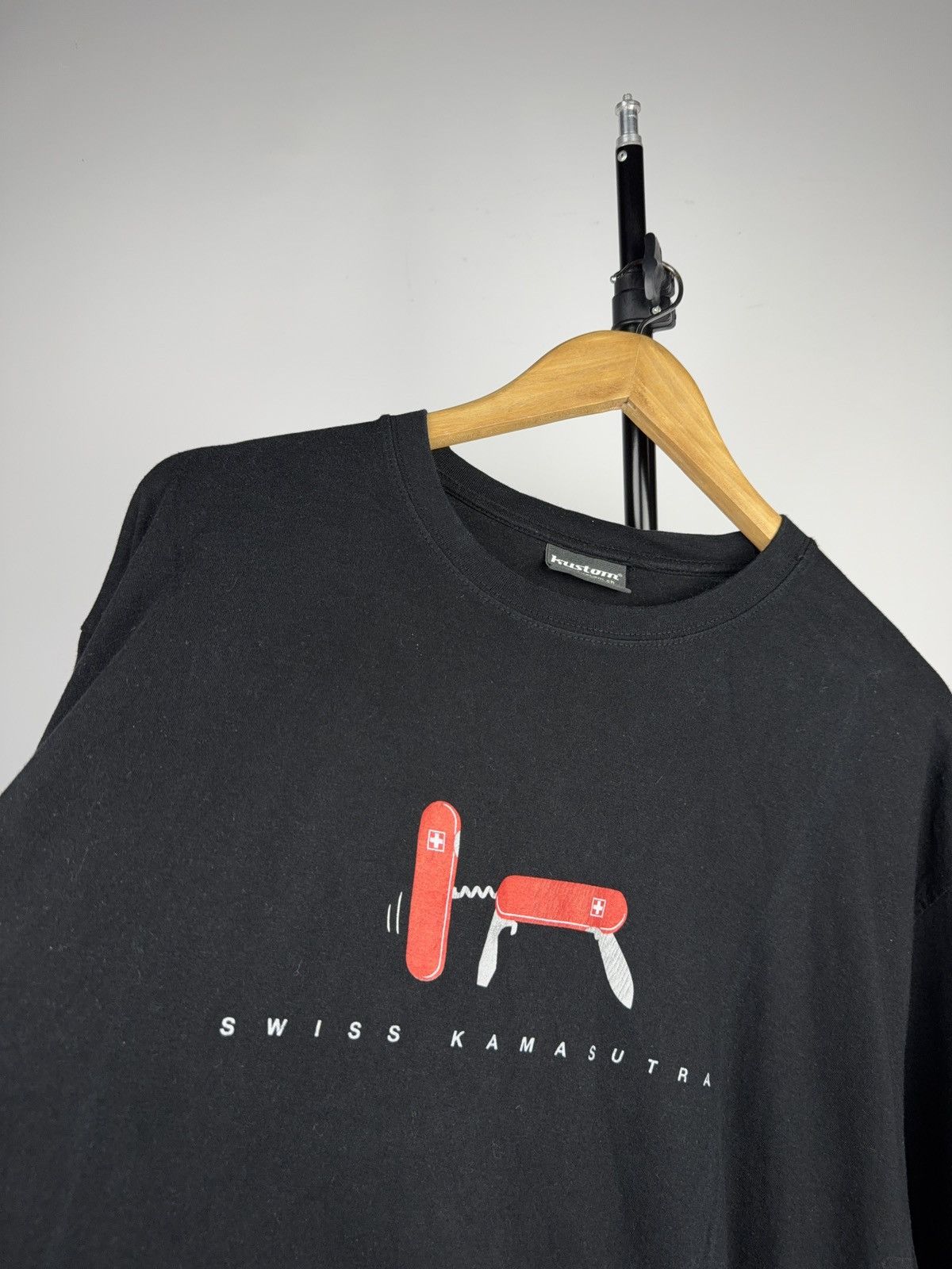 Vintage 00s Swiss Kamasutra Funny Humour Graphic Tee Y2K Rare Print Size US XL / EU 56 / 4 - 6 Thumbnail