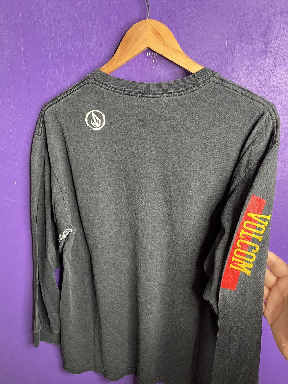 Vintage × Volcom Vintage 90s Volcom stone logo long-sleeve tee Size US L / EU 52-54 / 3 - 3 Thumbnail