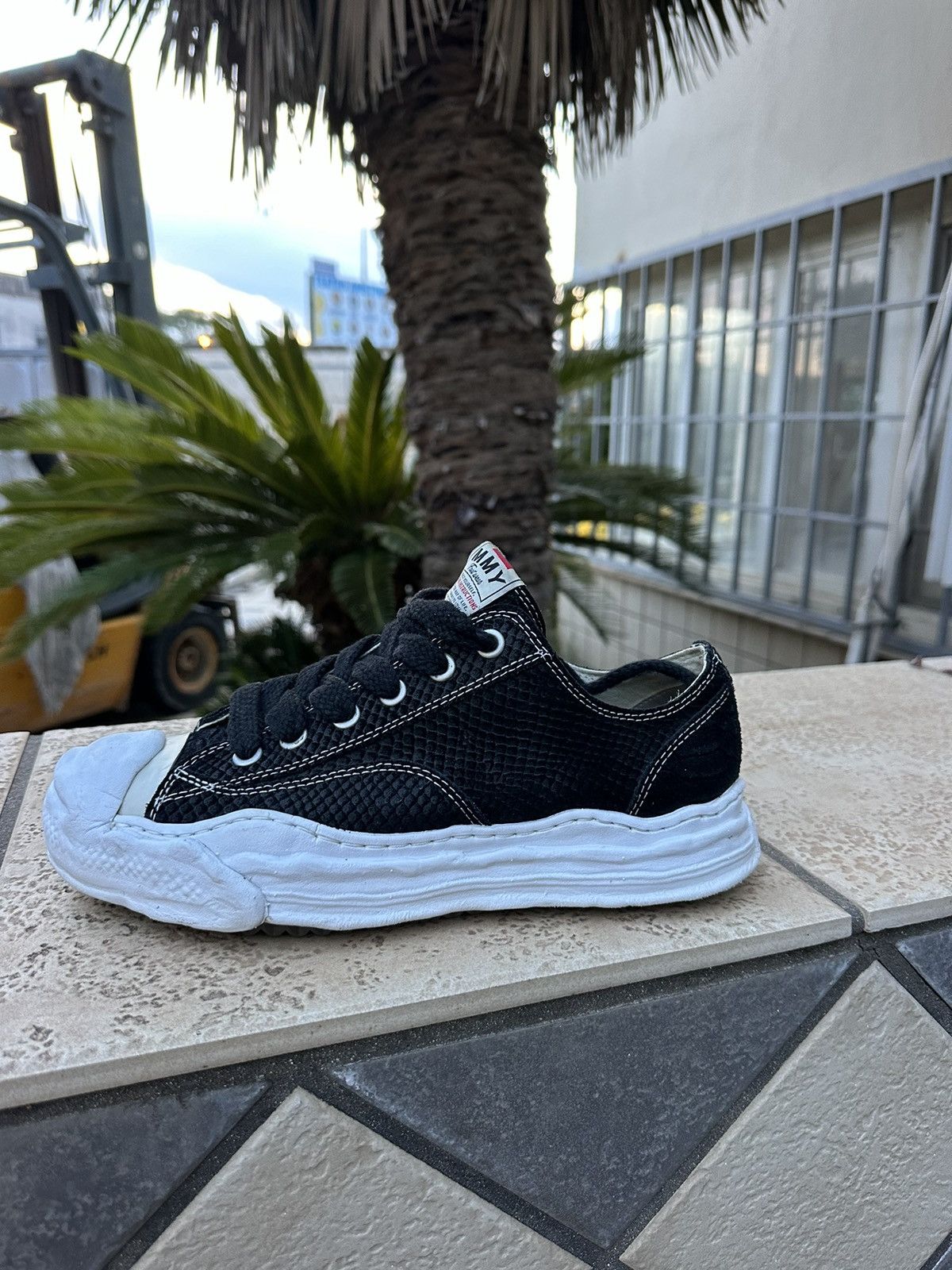 Maison MIHARA YASUHIRO Maison Mihara Yasuhiro Black Shoes Sneakers Size US 9 / EU 42 - 2 Thumbnail