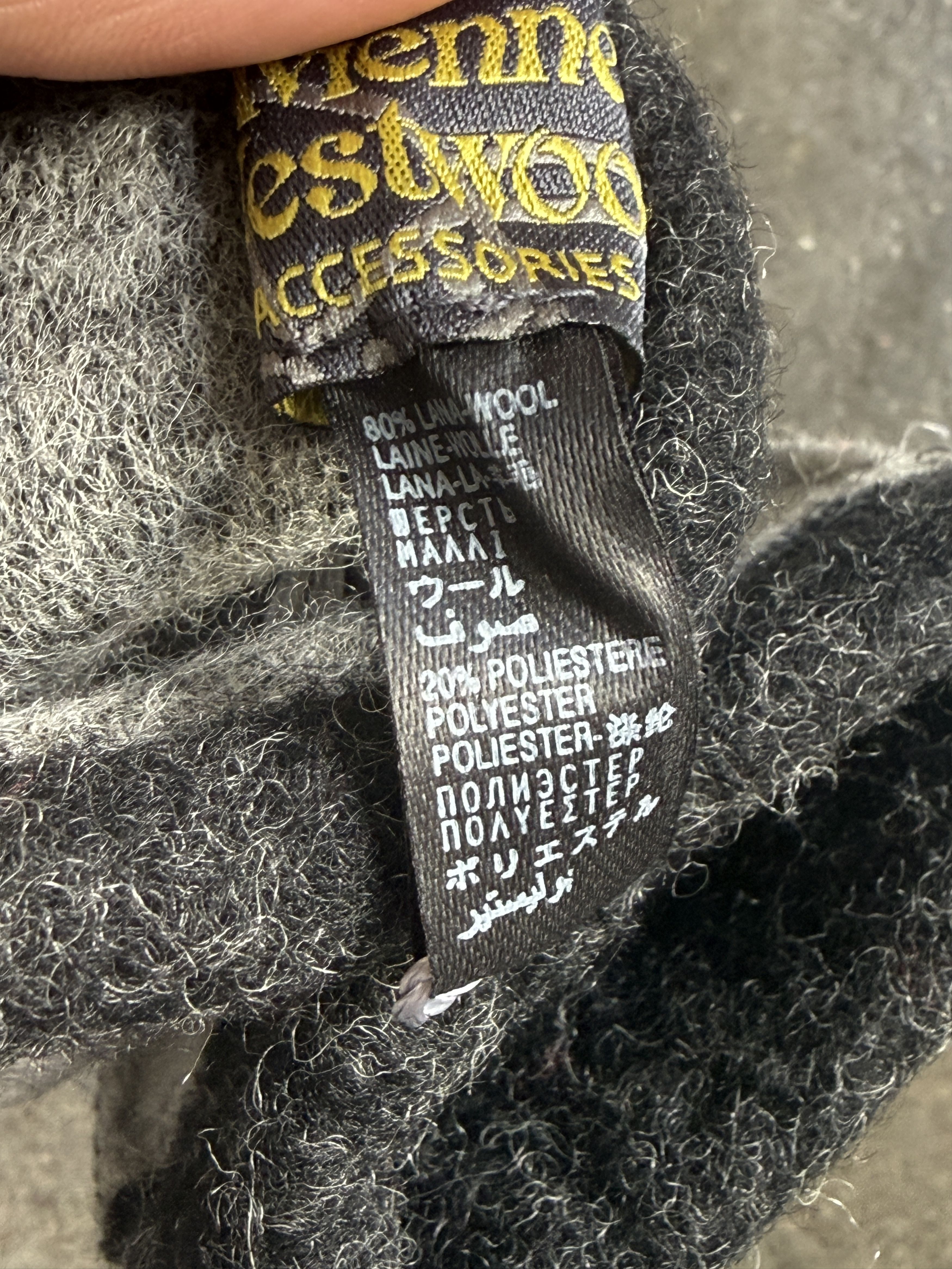Vivienne Westwood Brand New Vivienne Westwood Wool Children Mittens Size ONE SIZE - 3 Thumbnail