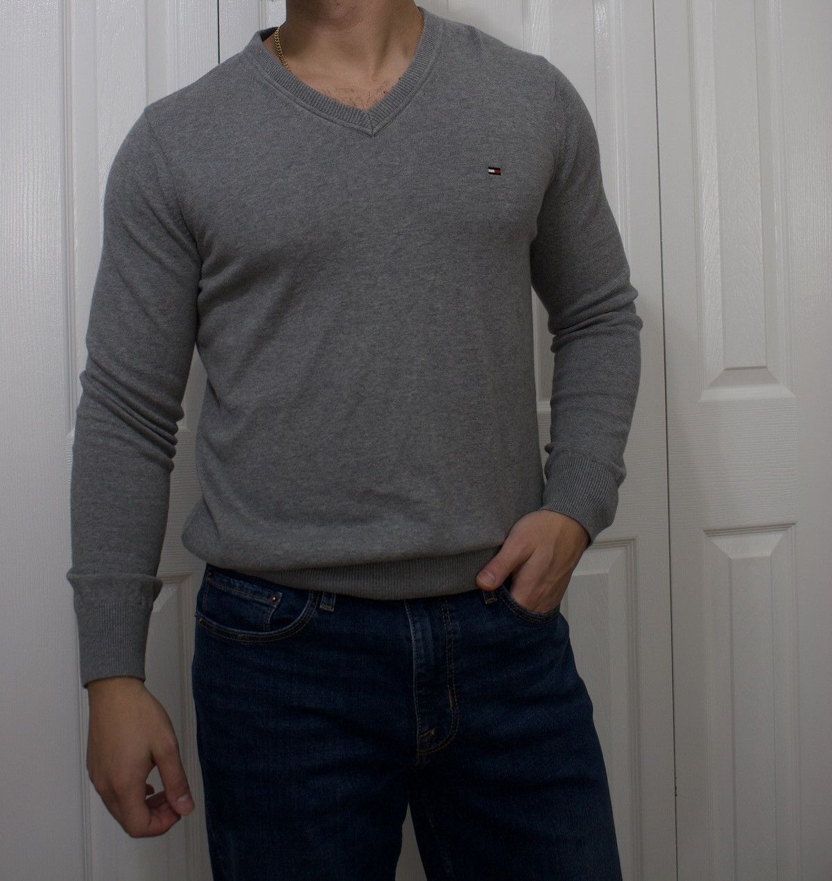 Tommy Hilfiger Tommy Hilfiger Gray V-Neck Sweater Size US M / EU 48-50 / 2 - 2 Thumbnail
