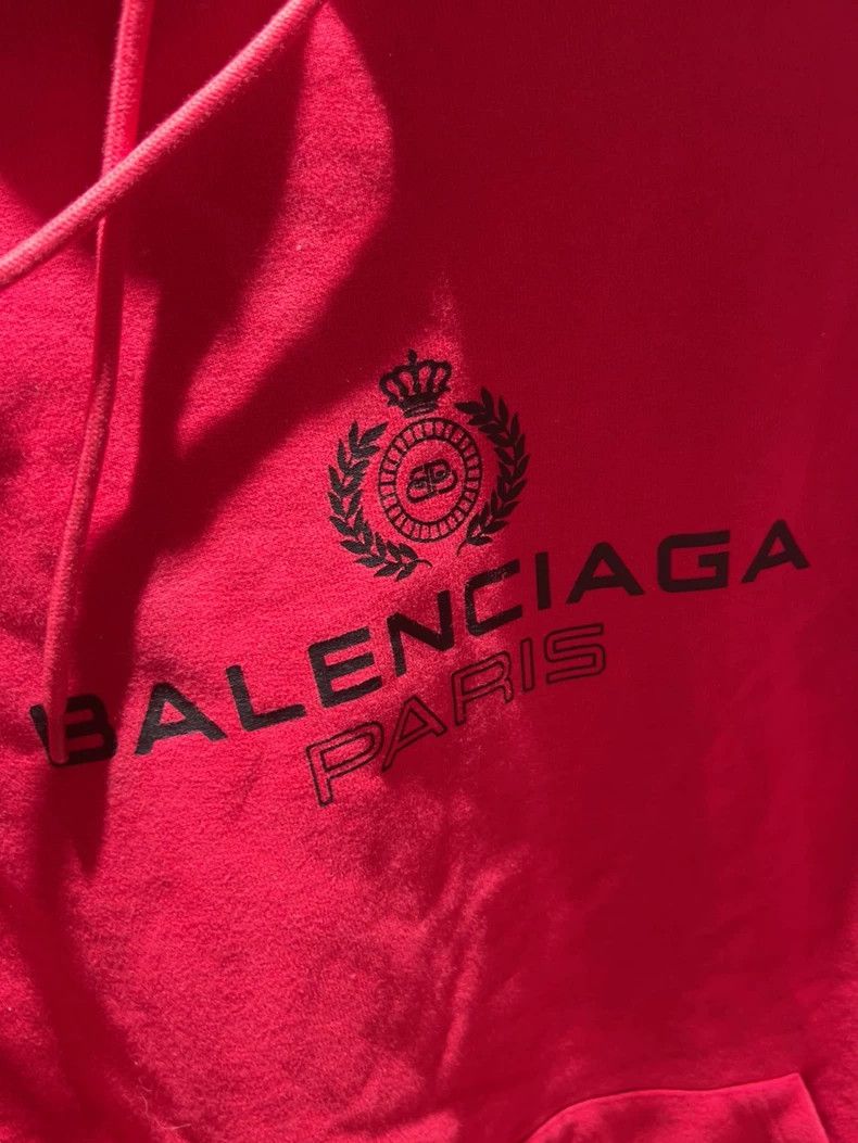 Balenciaga Balenciaga Printed Hoodie Never Worn with Tag, Poor Storag Size US S / EU 44-46 / 1 - 4 Thumbnail