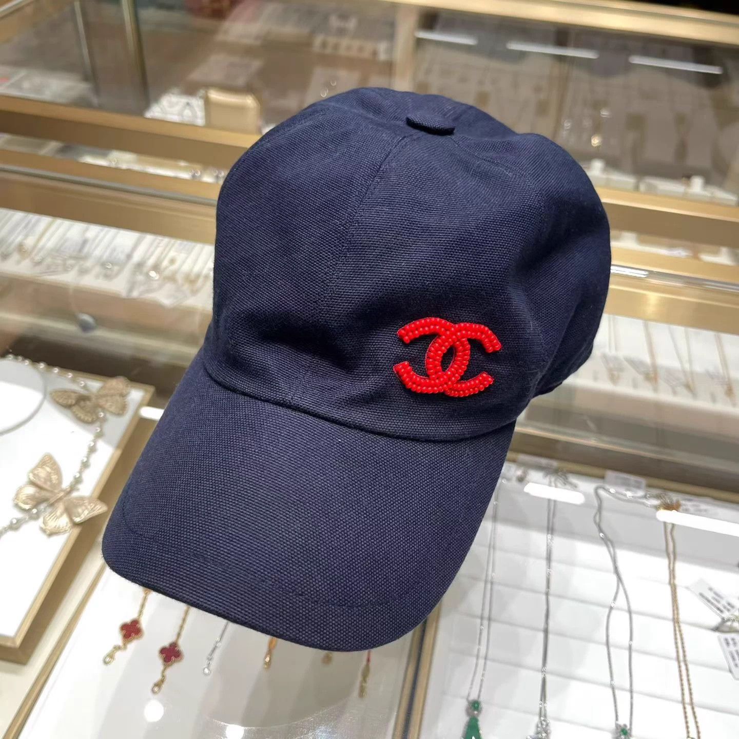 Chanel CHANEL Beaded CC Logo Navy & Red Baseball Cap Size ONE SIZE - 2 Thumbnail
