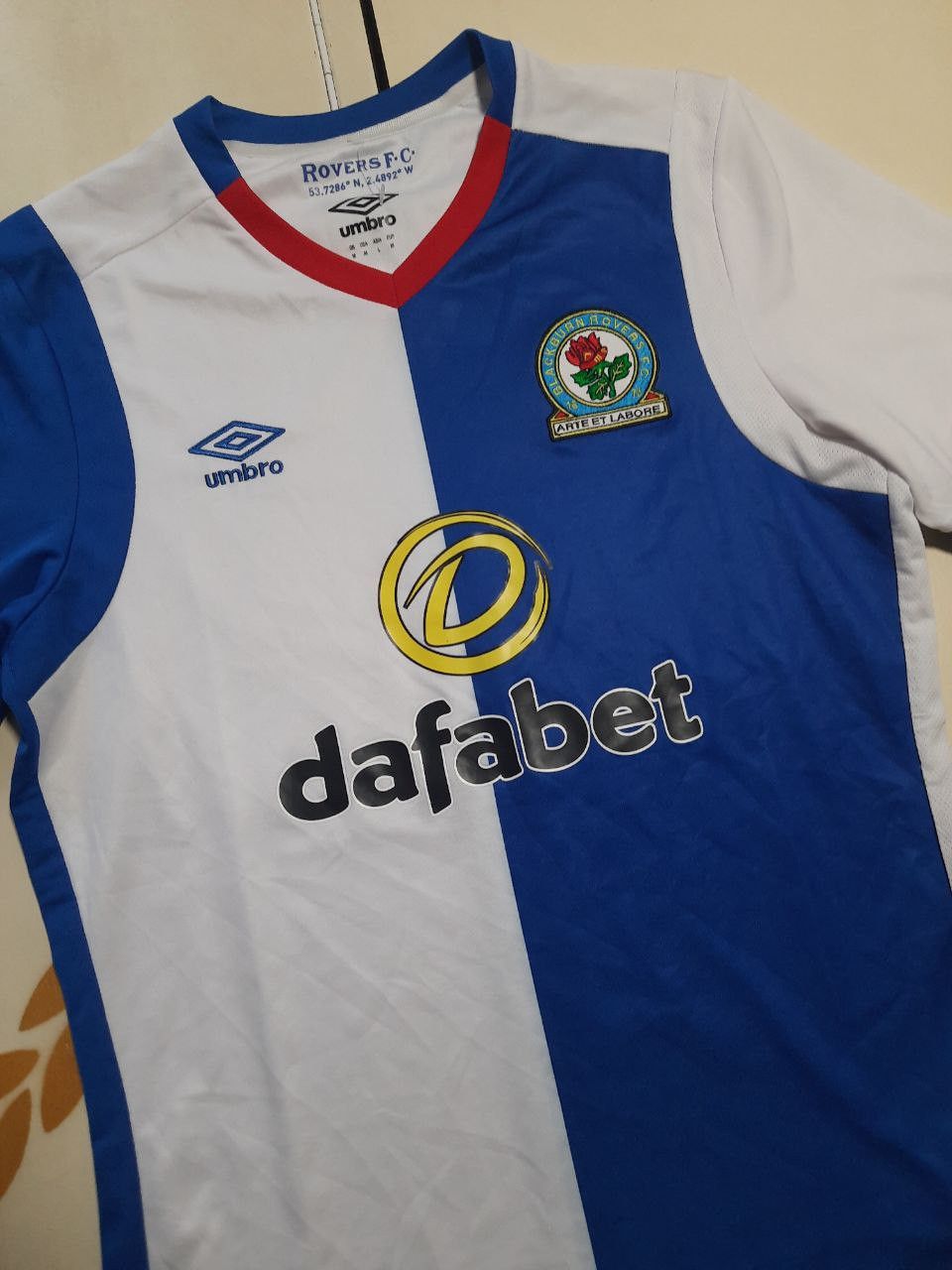 Umbro Umbro Blackburn Rovers Jersey 2016-2017 Size US M / EU 48-50 / 2 - 7 Thumbnail