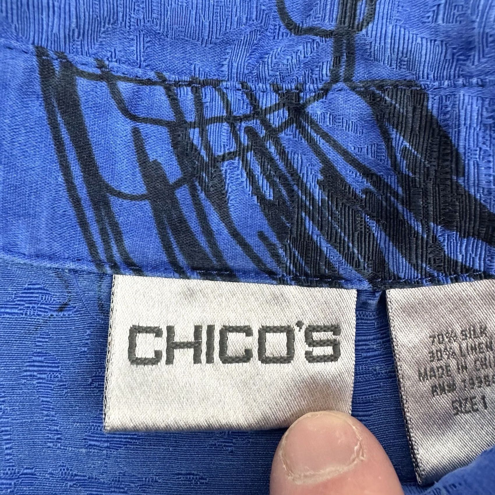 Vintage VINTAGE Chicos Button Up Shirt Womens Size 1 Silk Linen Blend Animals Nature Hipster Blue Size XS / US 0-2 / IT 36-38 - 4 Thumbnail