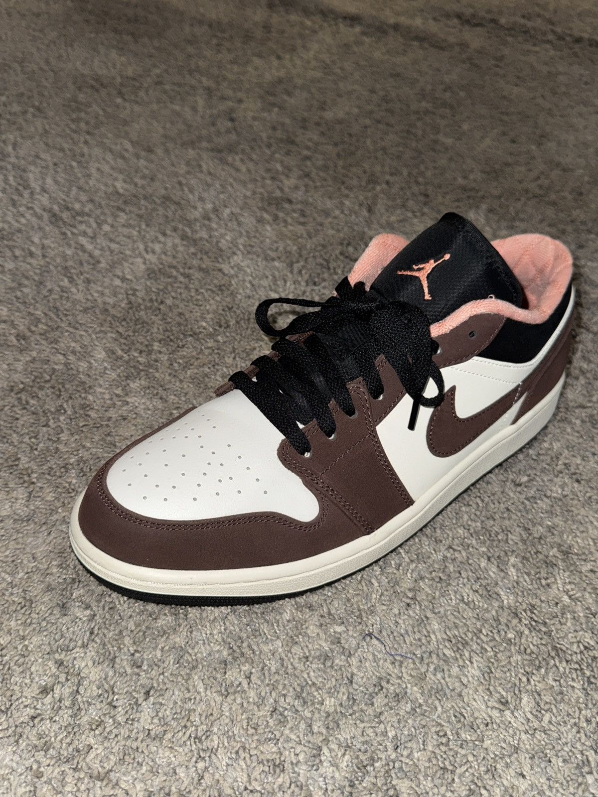 Jordan Brand Jordan 1 Low Mocha Size US 11 / EU 44 - 14 Thumbnail