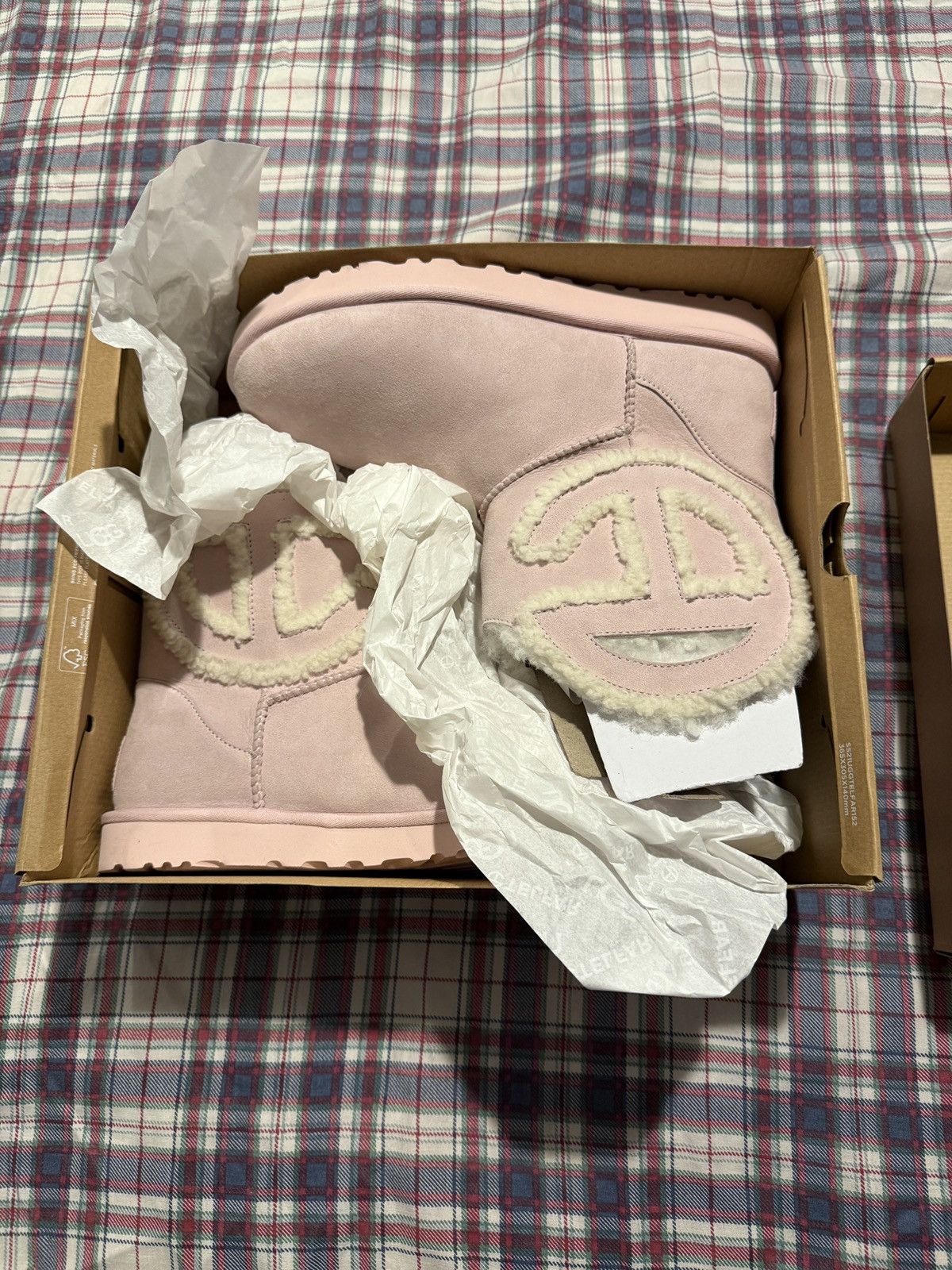Telfar × Ugg UGG x Telfar Logo Mini Boot Pink Size US 11 / EU 44 - 8 Thumbnail