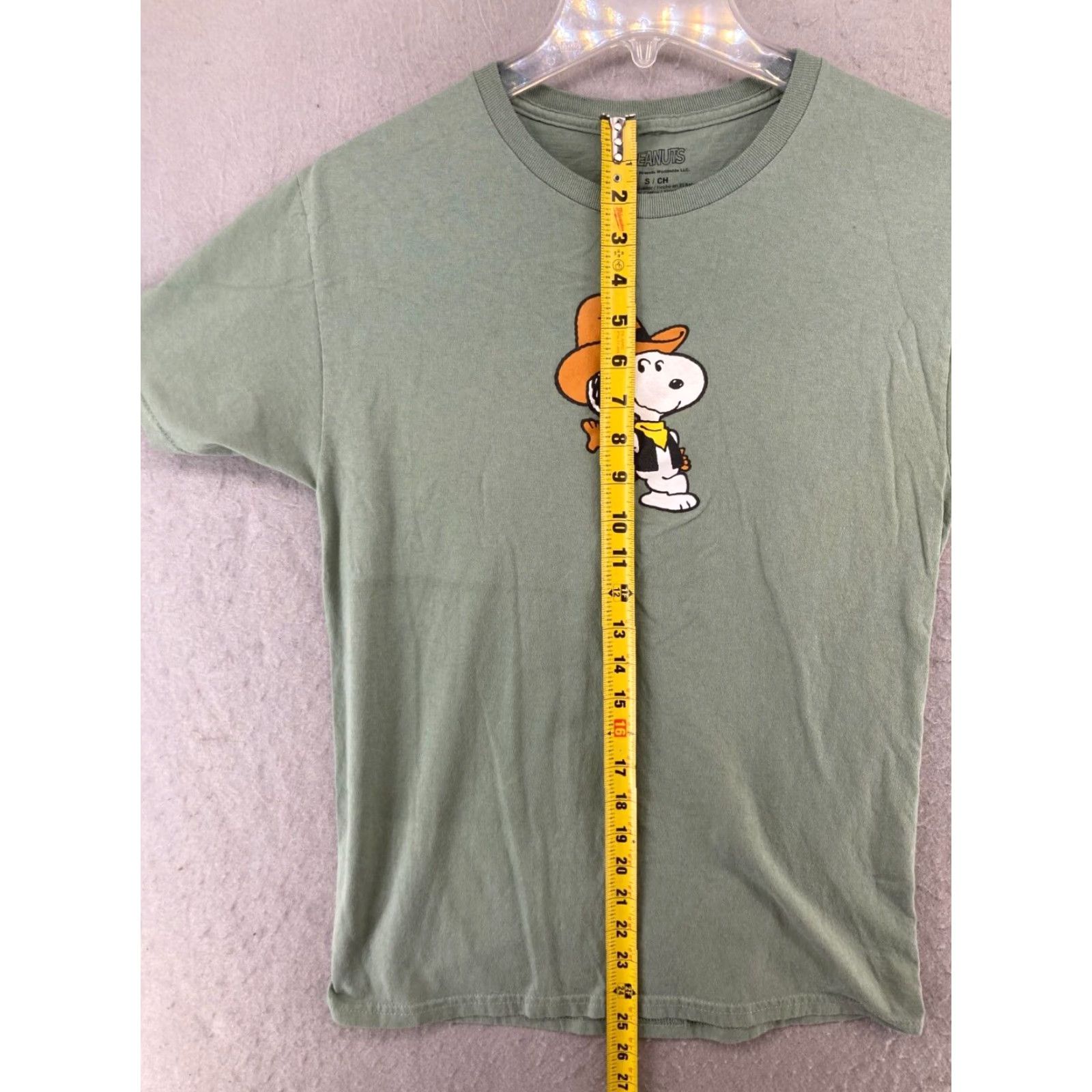 Peanuts Peanuts Graphic Print T-Shirt Women's Small Green Cowboy Snoopy Cap Sleeve Size S / US 4 / IT 40 - 3 Thumbnail