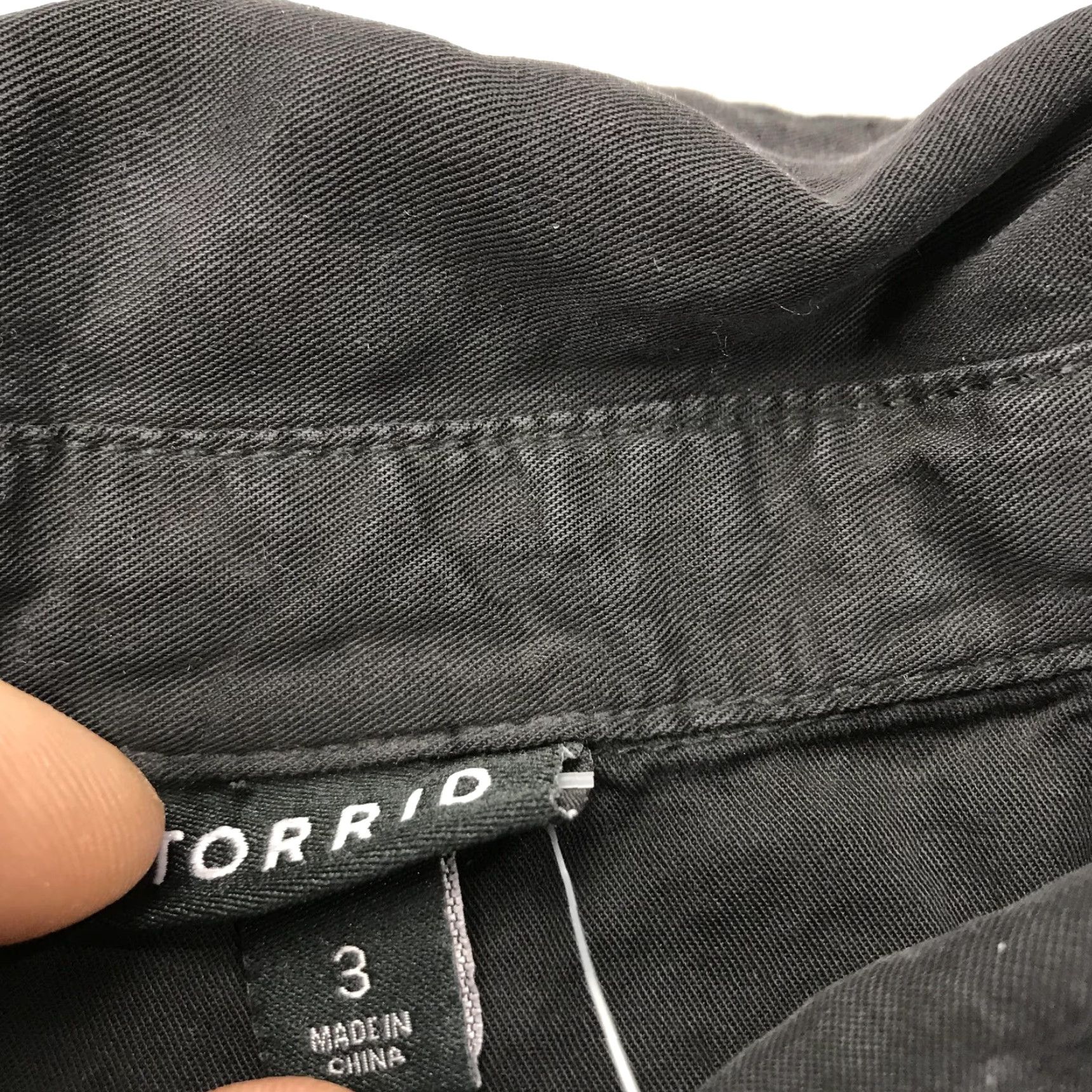 Torrid Torrid Shirt Womens 3X Washed Black Tencel Button-Down Long Sleeve Plus Size XXL / US 16-18 / IT 52-54 - 5 Thumbnail