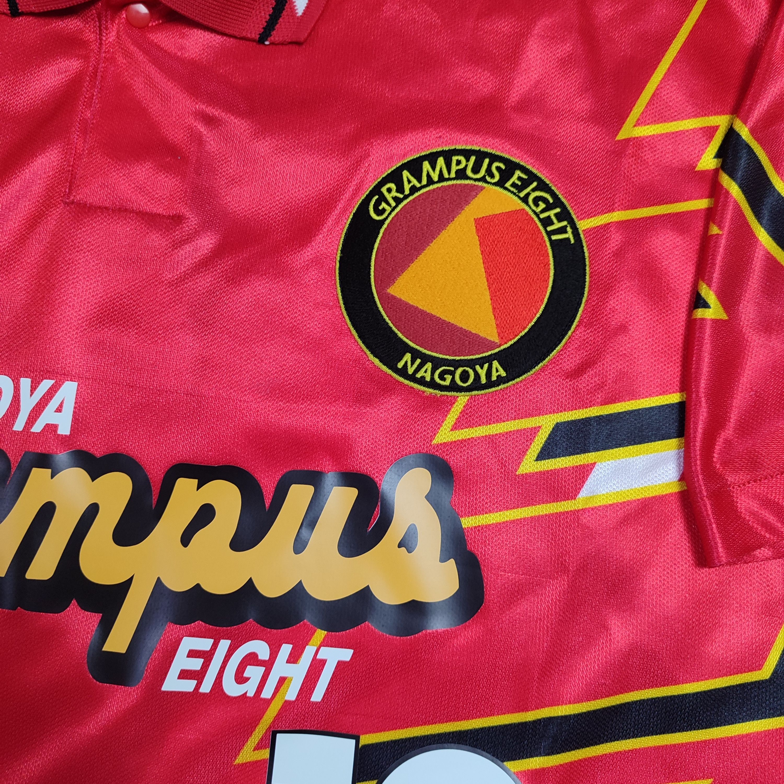Mizuno Nagoya Grampus Home 1996 Gary Lineker #10 Soccer Jersey Size US L / EU 52-54 / 3 - 7 Thumbnail