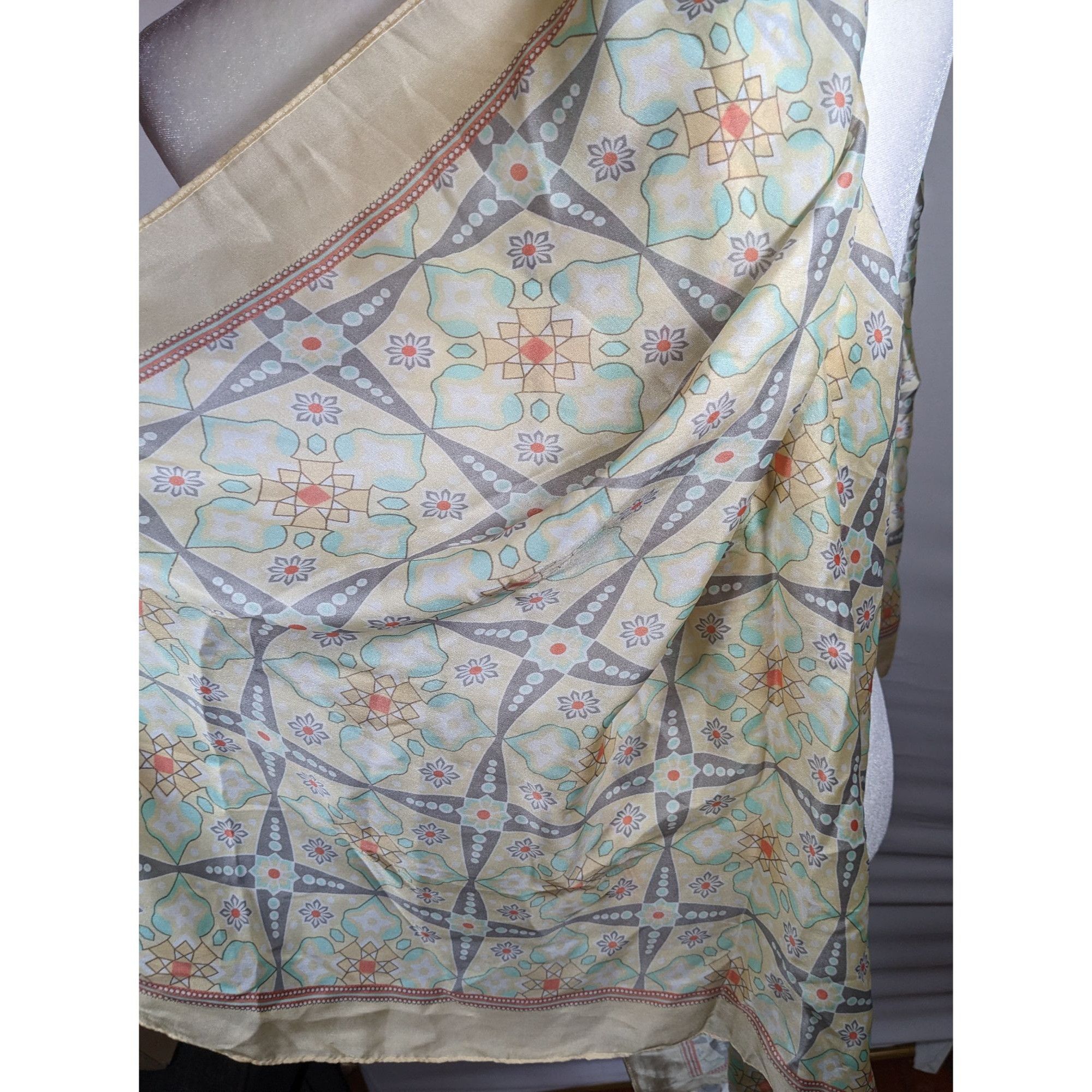 Other Vintage Retro Floral Pastel Yellow Scarf/Shawl/Wrap Size ONE SIZE - 6 Thumbnail