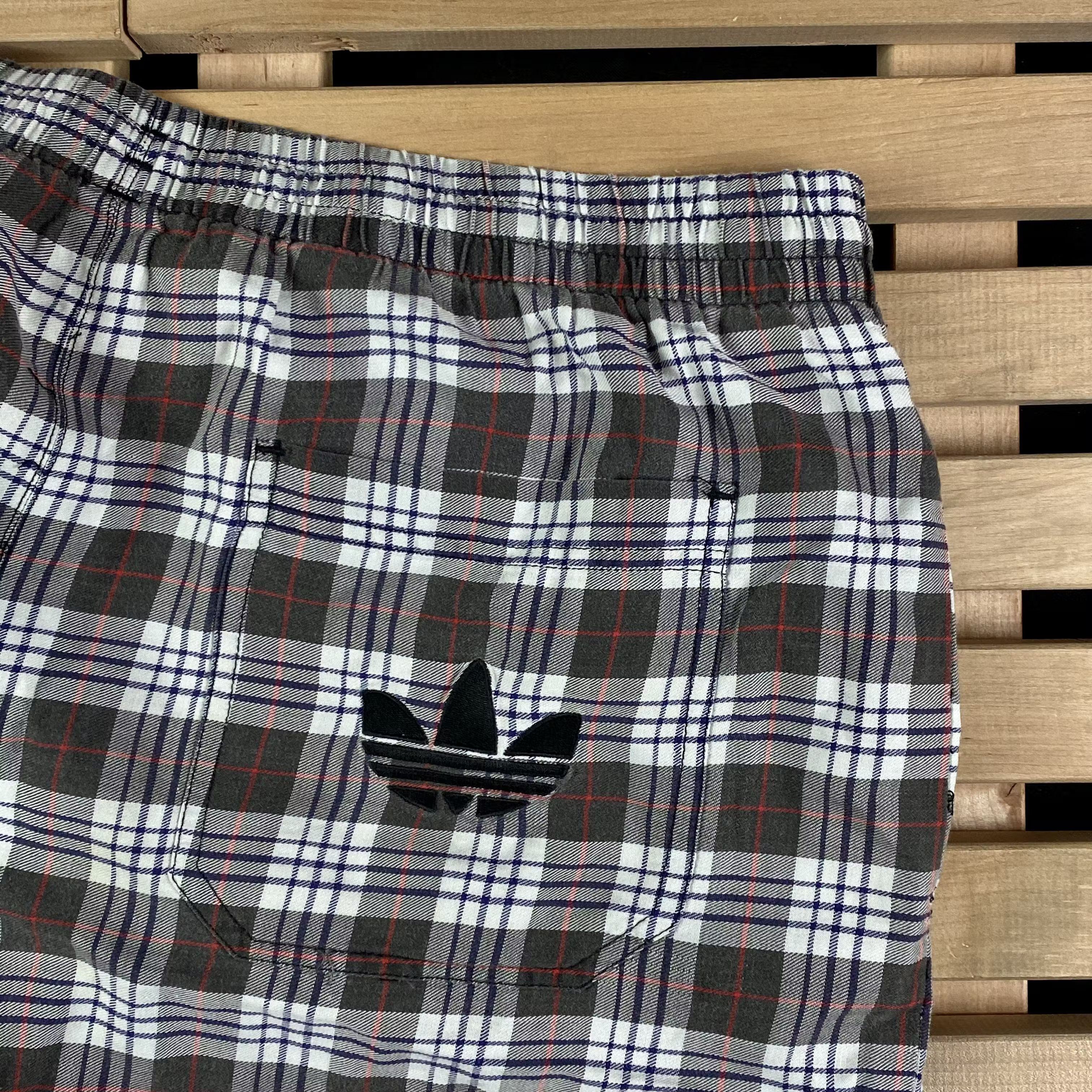 Adidas × Vintage Mens Shorts Adidas Vintage Size L Size US 34 / EU 50 - 4 Thumbnail