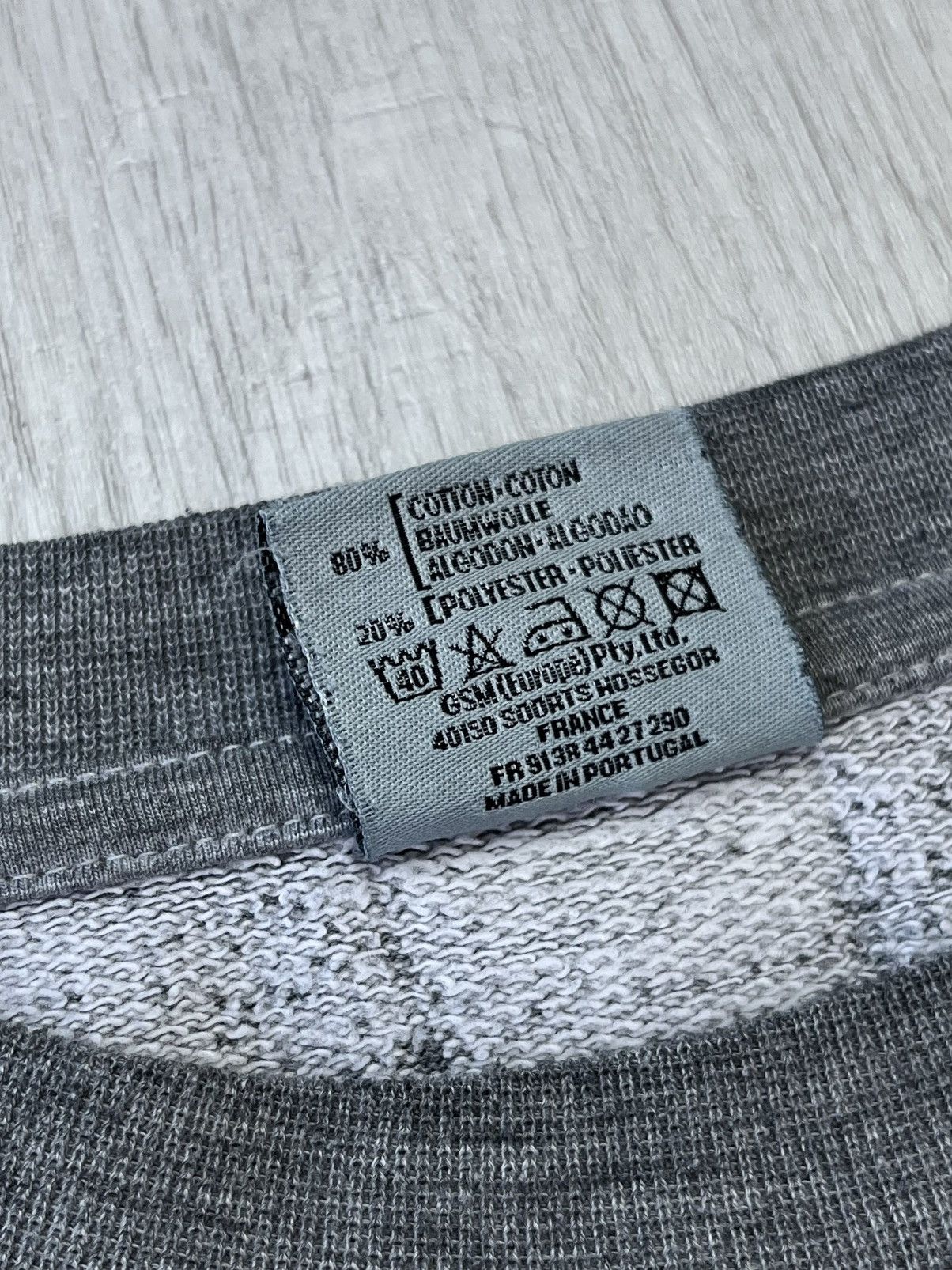 Billabong Vintage Billabong Sweatshirt Center Logo Y2K Surf Skater 90s Size US L / EU 52-54 / 3 - 5 Thumbnail