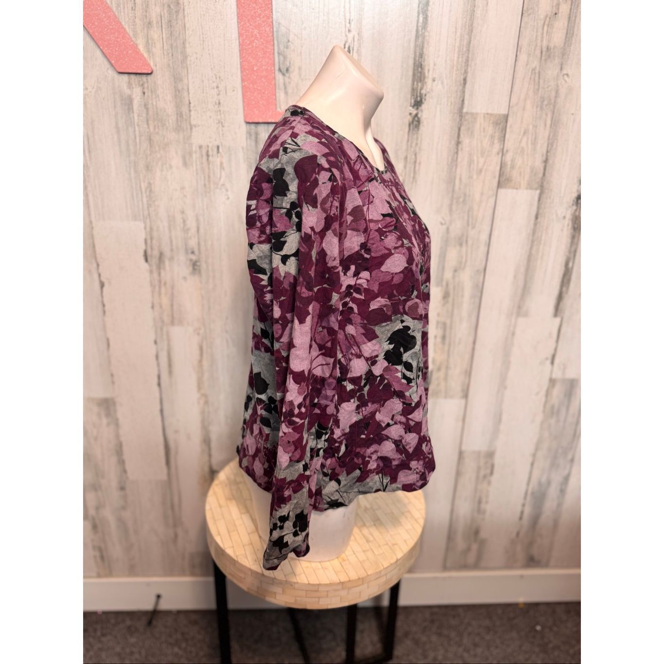 Croft & Barrow Croft & Barrow XL Purple Floral Long Sleeve Top Soft Cotton Size XL / US 12-14 / IT 48-50 - 7 Thumbnail