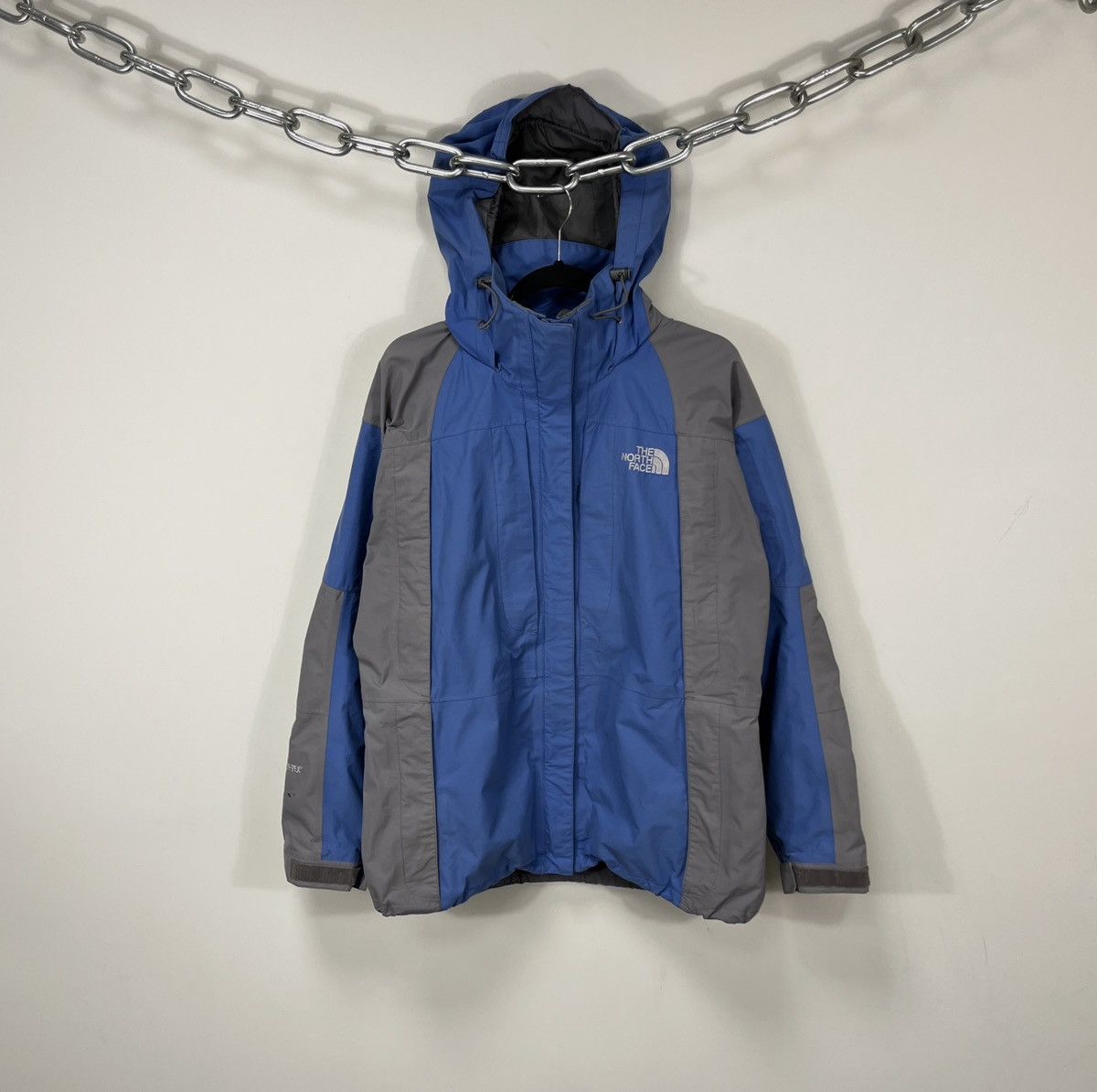 The North Face Vintage The North Face Gore-Tex Nylon Hooded Outdoor Jacket Size US L / EU 52-54 / 3 - 1 Thumbnail