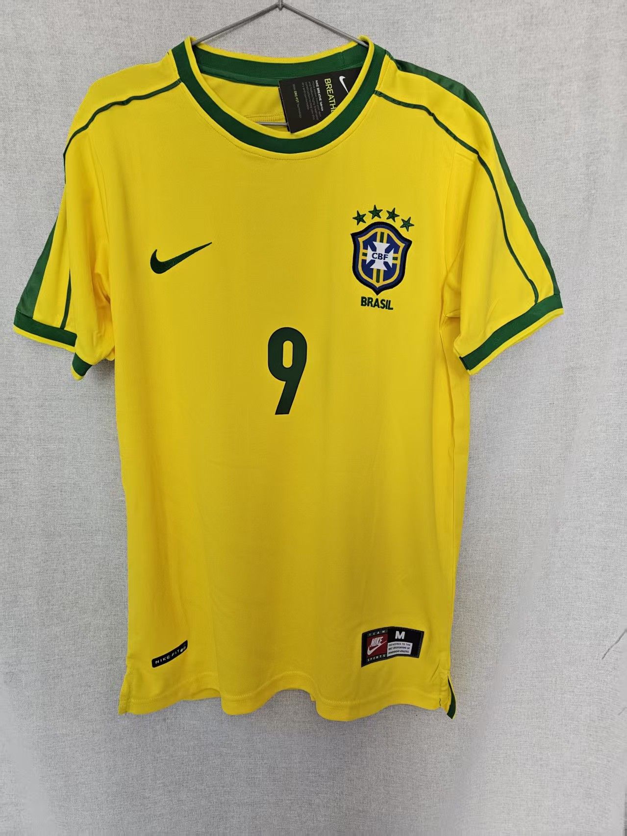 Other 2004 05 Real Madrid #9 Ronaldo Jersey Home R9 Size US M / EU 48-50 / 2 - 1 Thumbnail