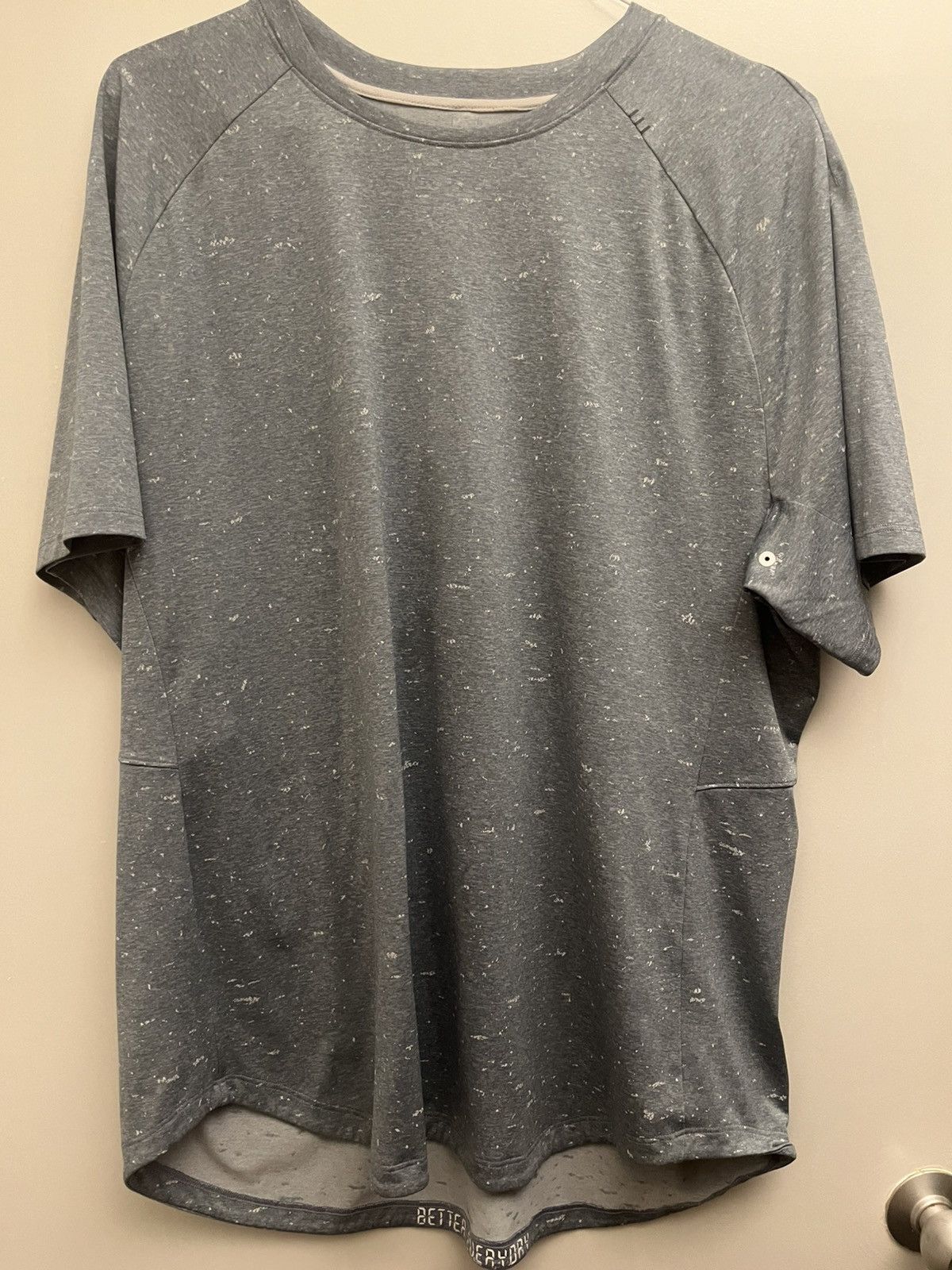 Lululemon Lululemon Fresh Form Short Sleeve Shirt Size XXL Blue/Grey Size US XL / EU 56 / 4 - 1 Thumbnail