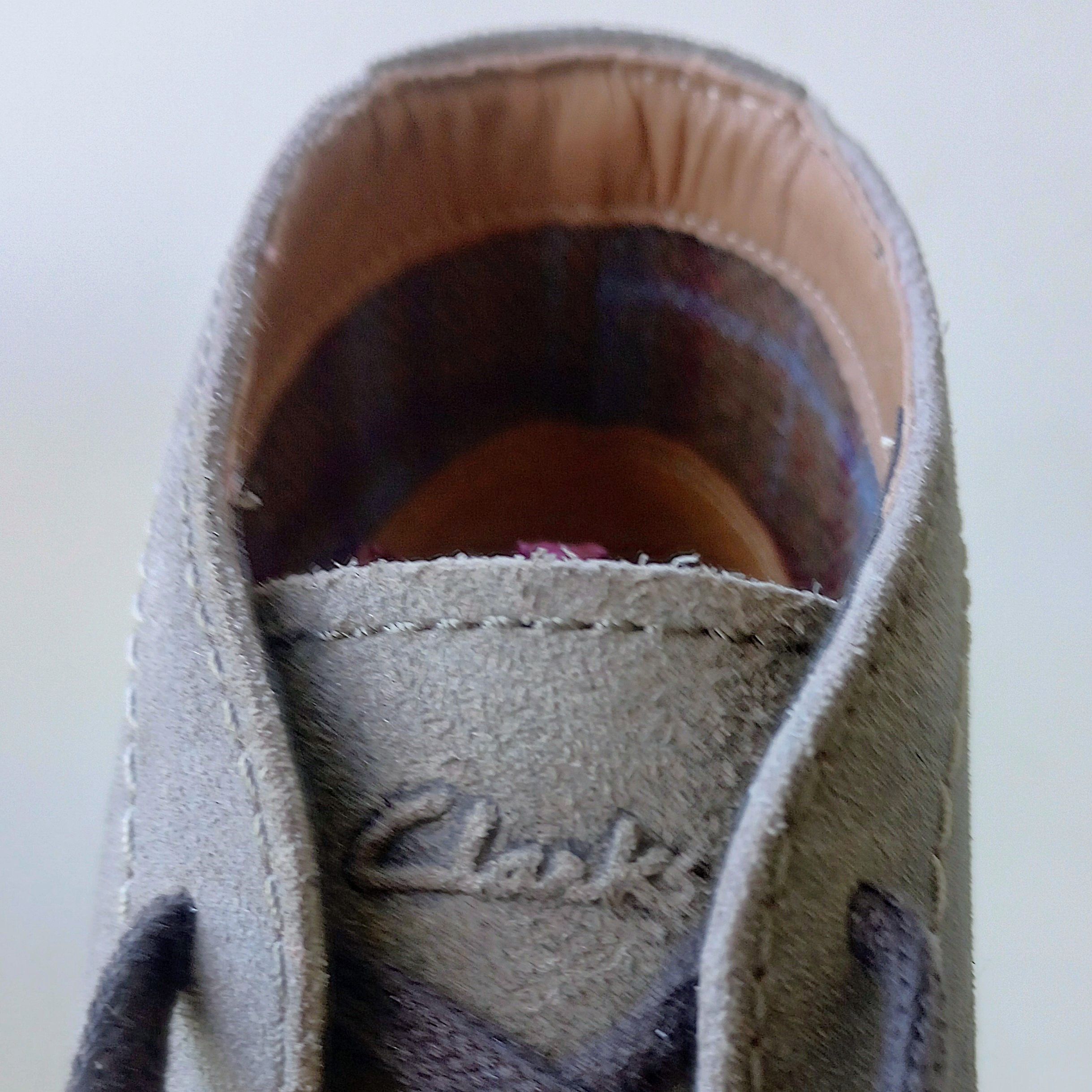 Clarks Clarks Men Chantry Mid Chukka Boot in Waxy Suede Grey Size US 8 / EU 41 - 9 Thumbnail