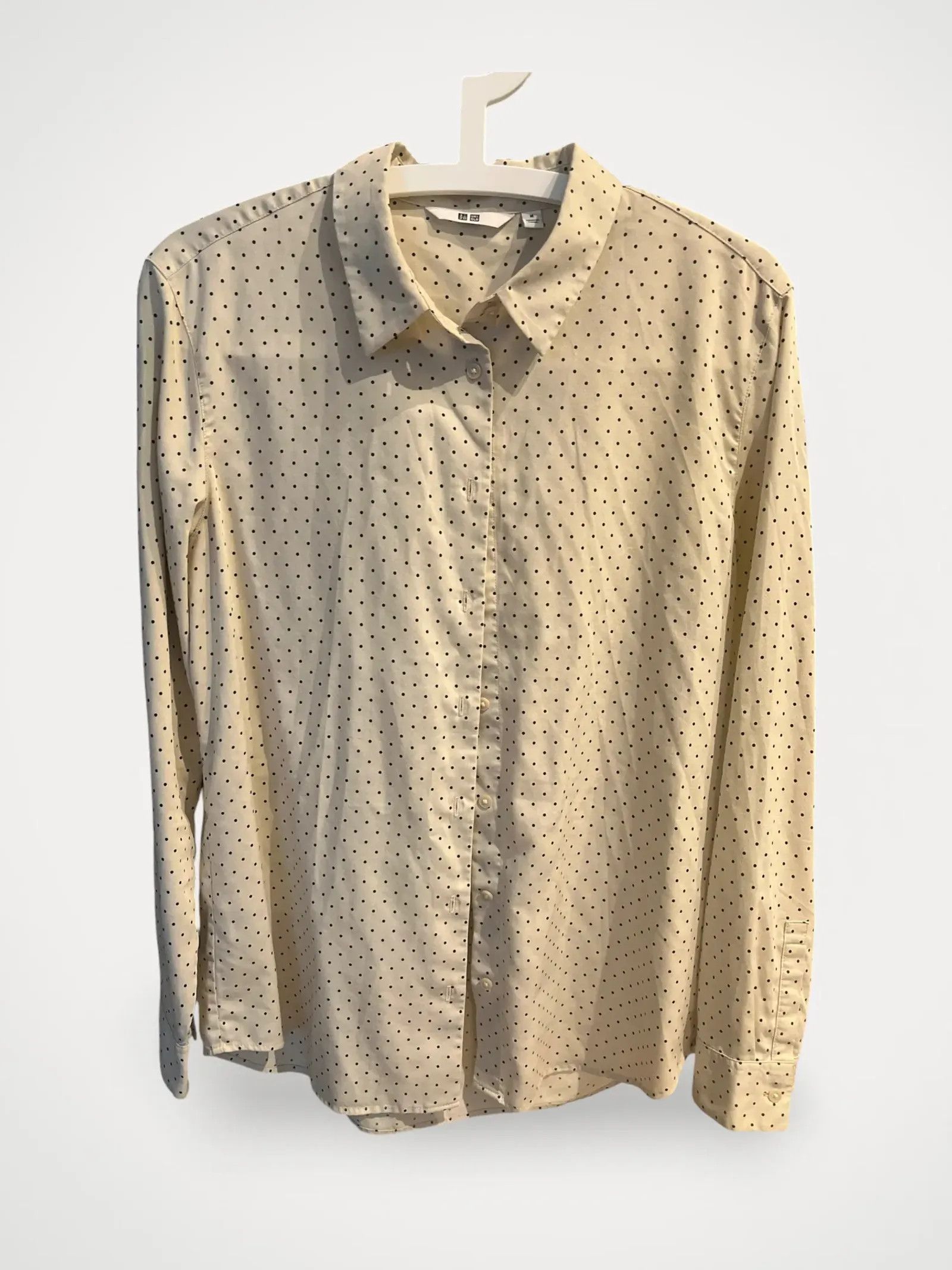 Uniqlo Uniqlo Shirt Size M / US 6-8 / IT 42-44 - 1 Thumbnail